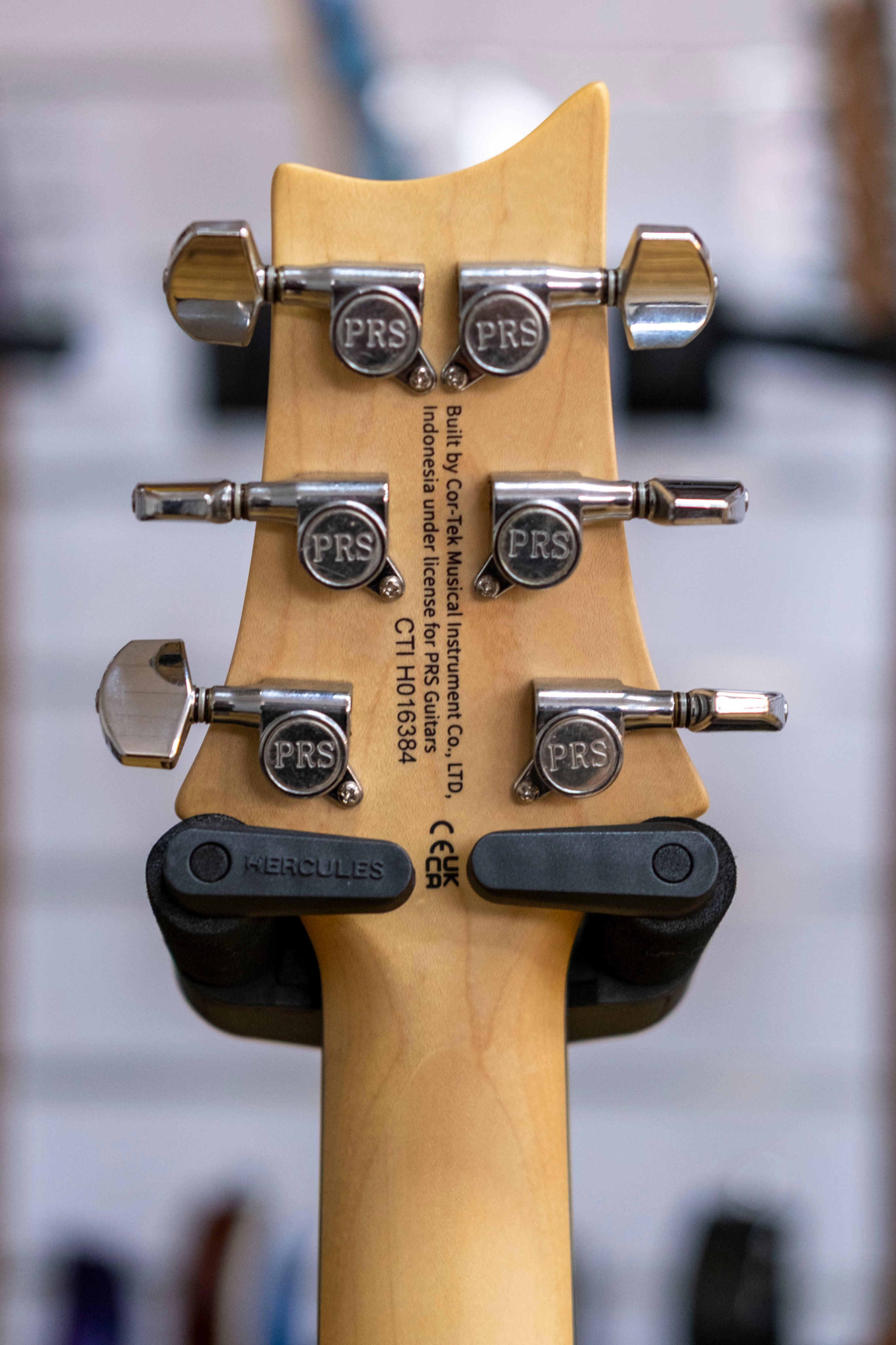 PRS SE CE24 Maple Top Electric Guitar with Gig Bag (Vintage Sunburst)