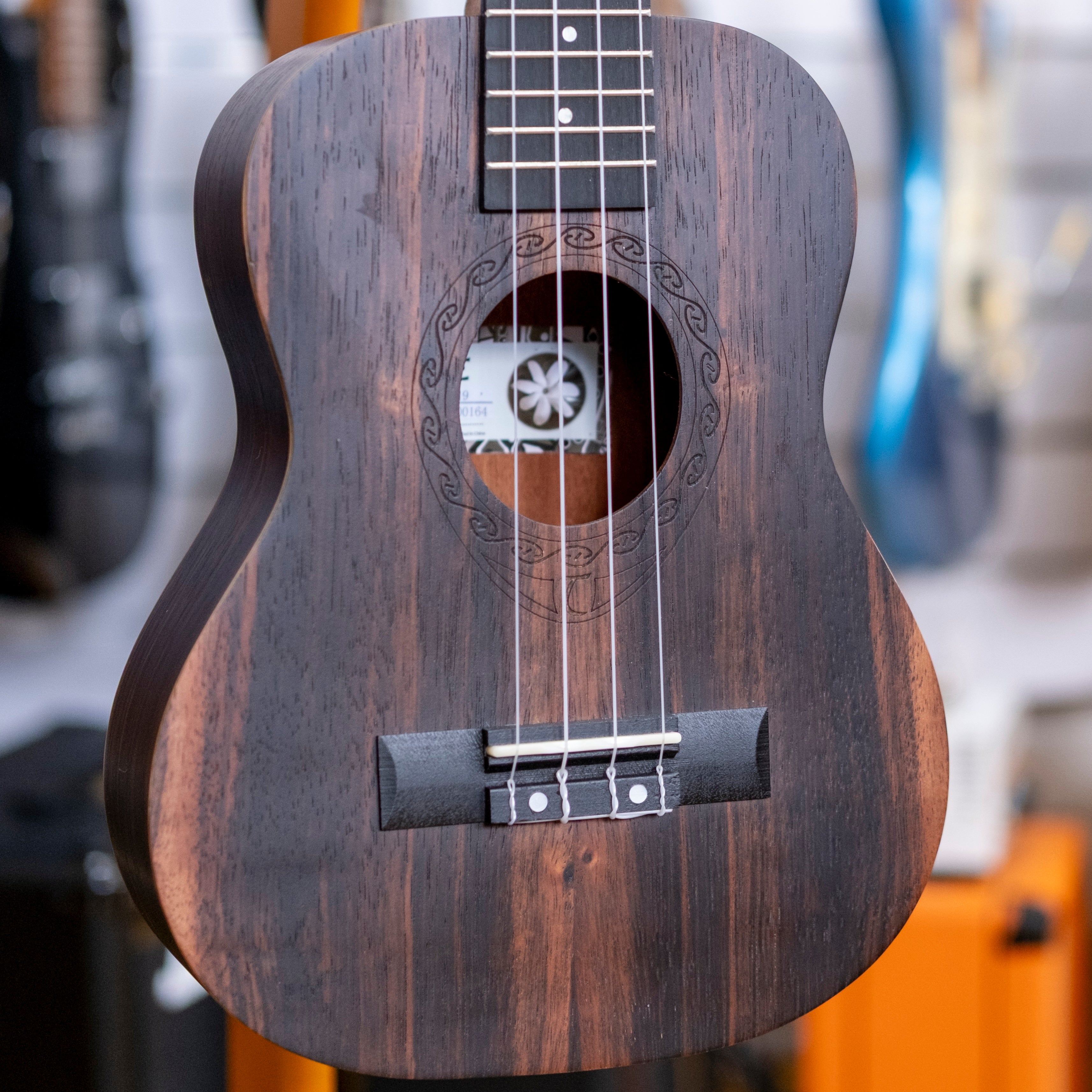 Tanglewood Tiare Series Tenor Ukulele with Bag (All Ebony)