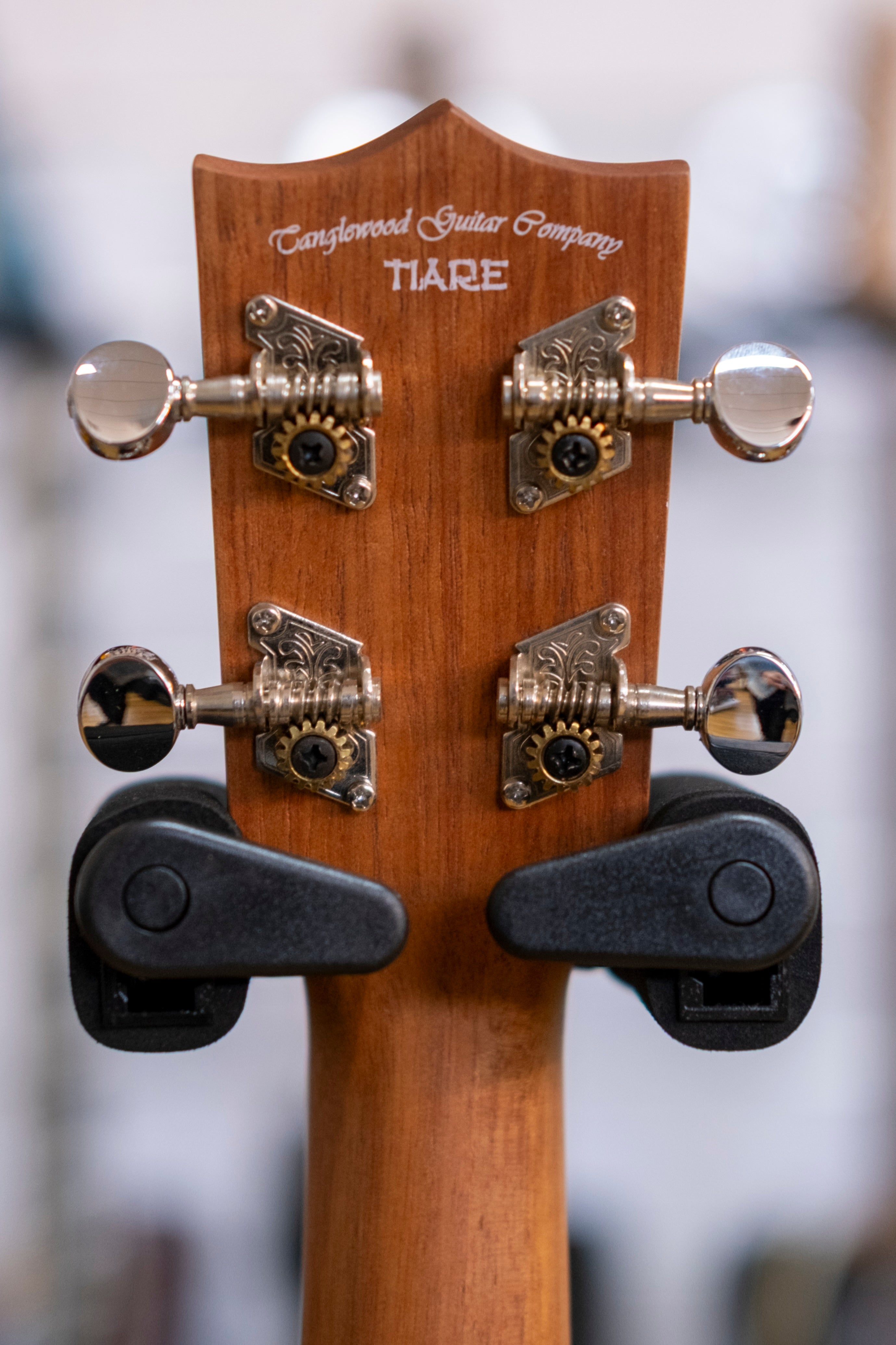 Tanglewood Tiare Series Tenor Ukulele with Bag (All Ebony)