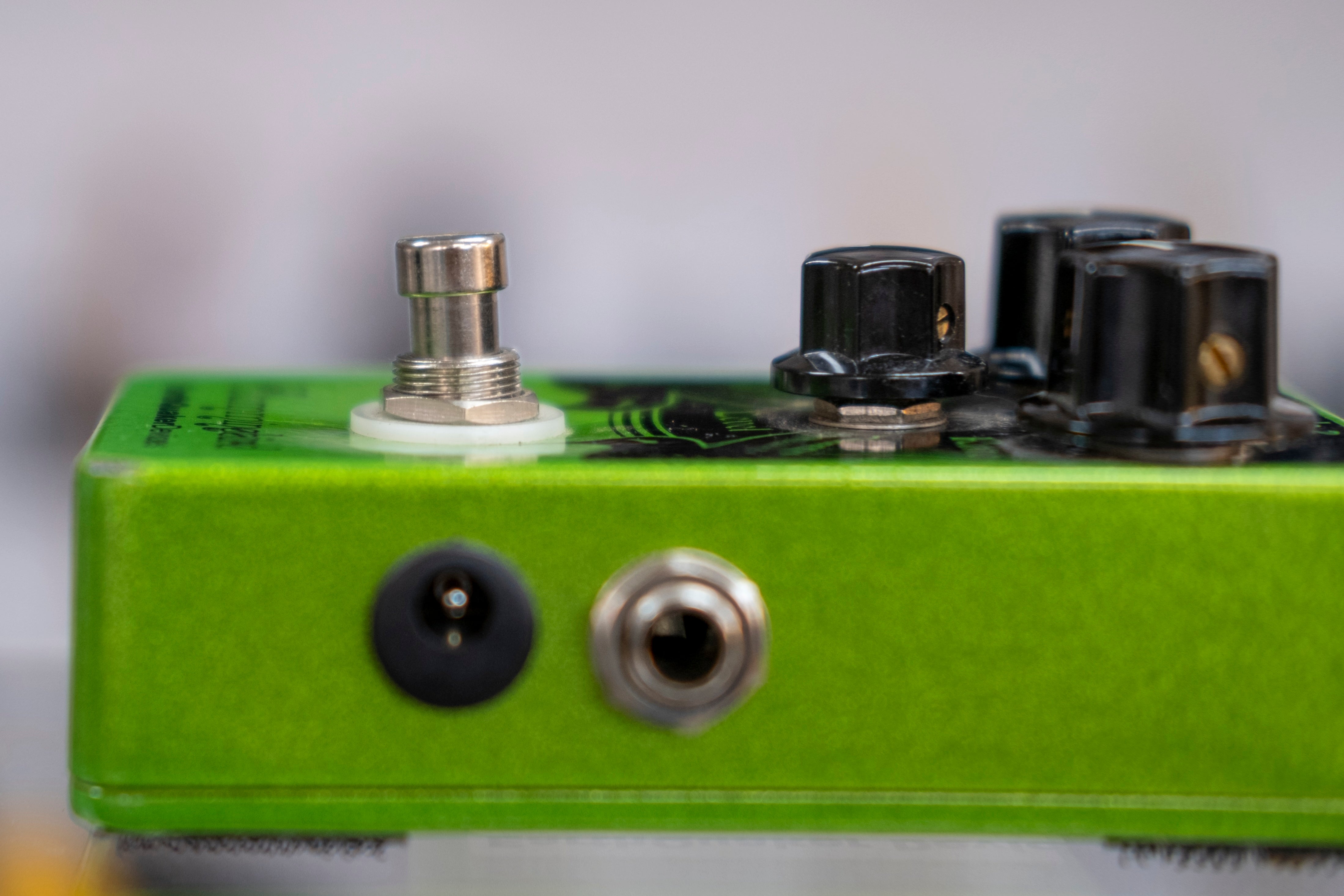 Earthquaker Devices Hummingbird Repear Percussion Tremolo Pedal (Pre-Owned)