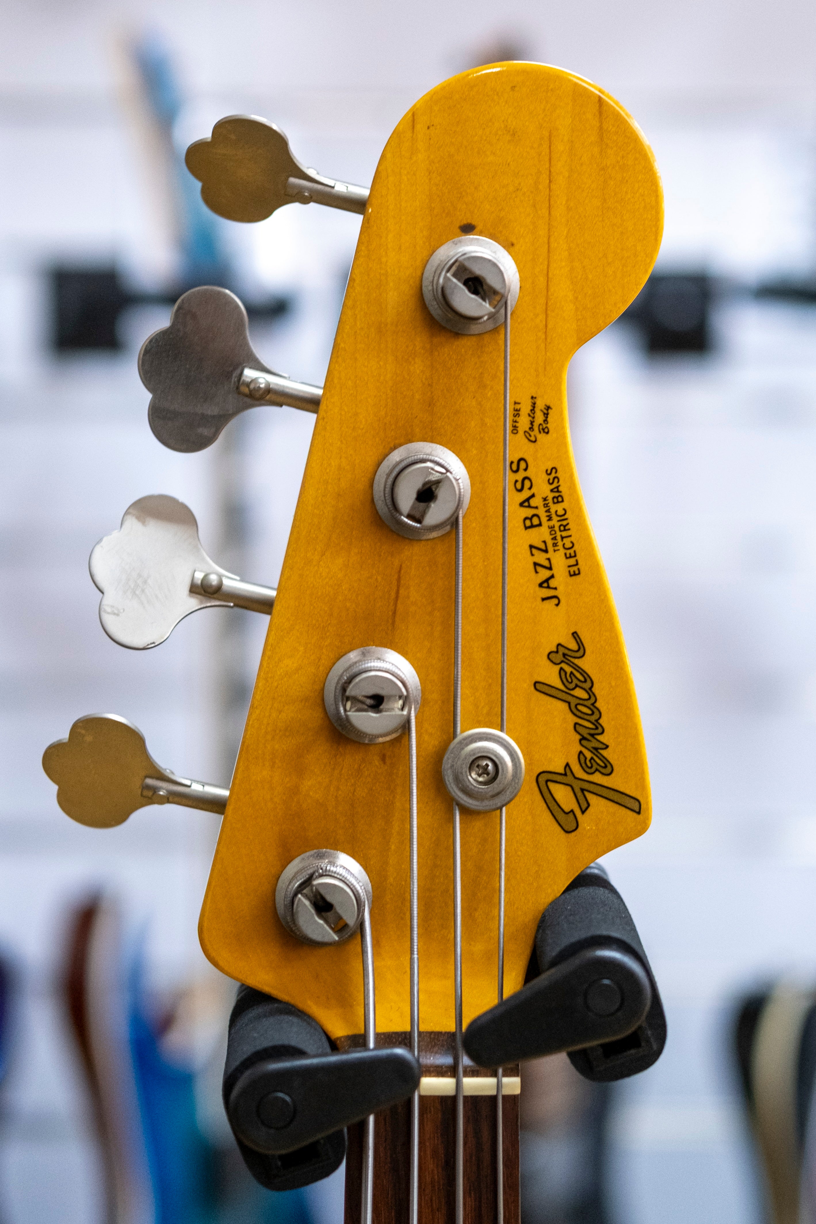 Fender JB62-FL Fretless Jazz Bass Guitar (3-Tone Sunburst) (Pre-Owned, 1994 MIJ)