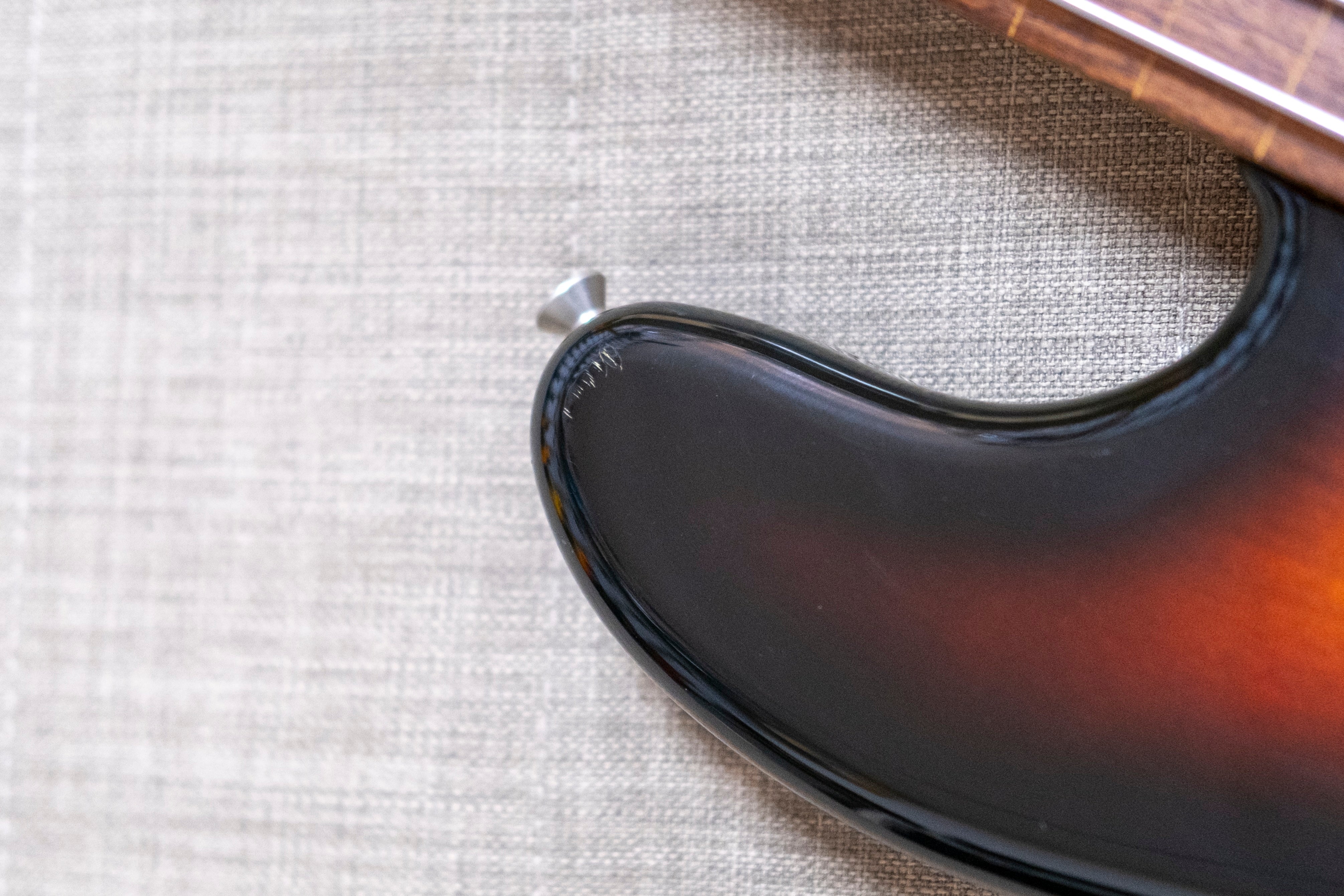 Fender JB62-FL Fretless Jazz Bass Guitar (3-Tone Sunburst) (Pre-Owned, 1994 MIJ)