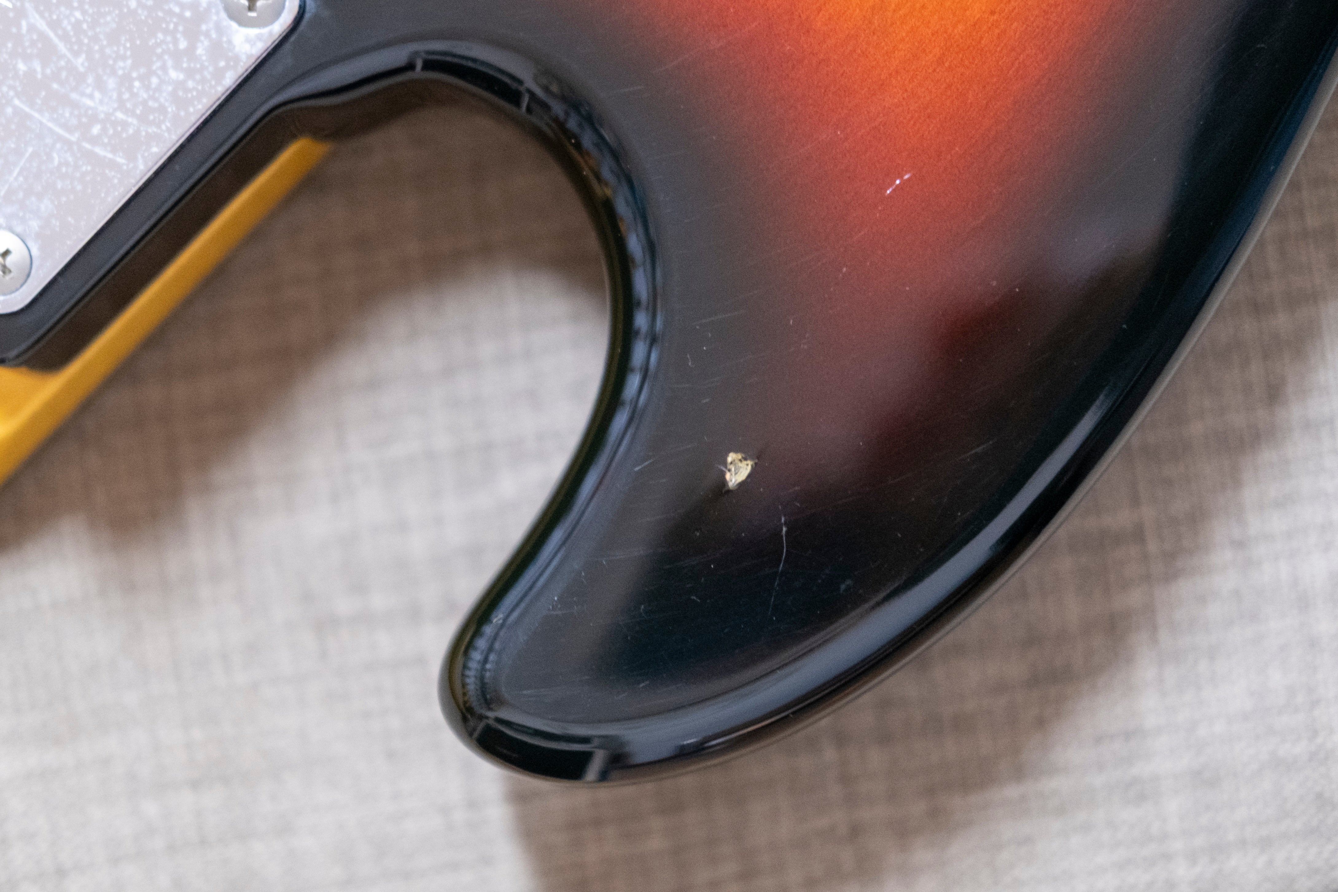 Fender JB62-FL Fretless Jazz Bass Guitar (3-Tone Sunburst) (Pre-Owned, 1994 MIJ)