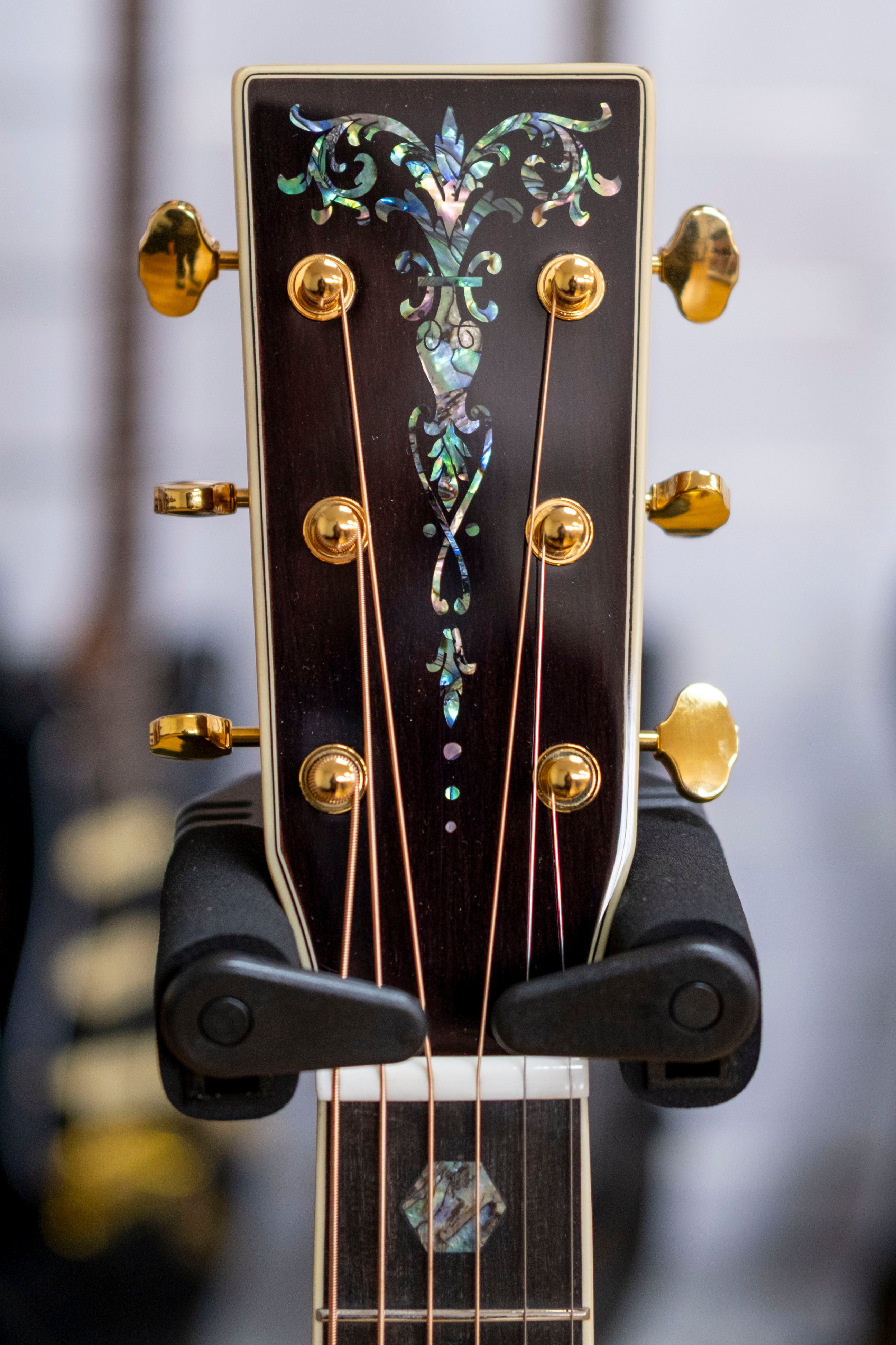 Sigma SGMC-41E-SB Limited Edition Grand OM Acoustic Electric Guitar (Sunburst)