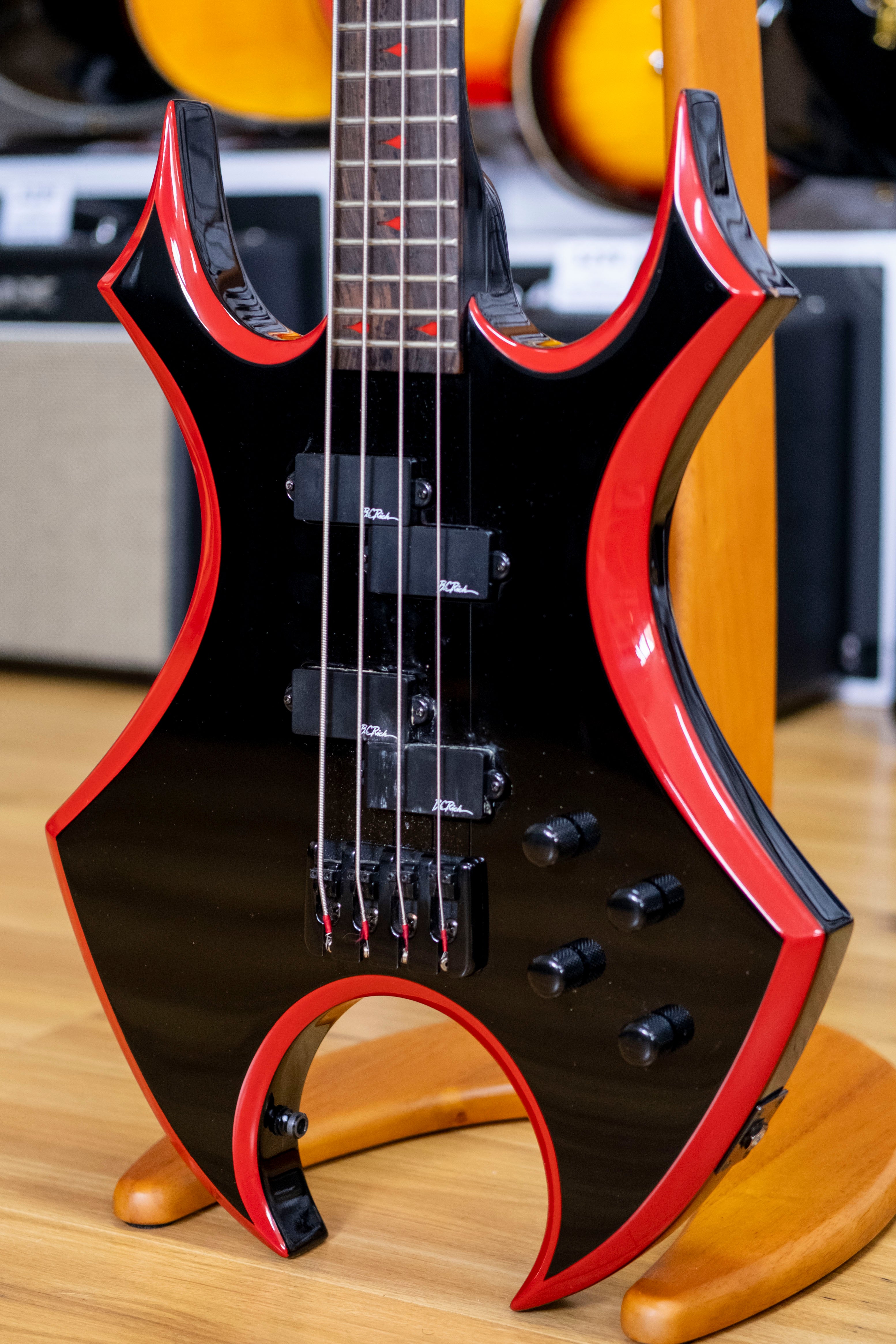 BC Rich Special Edition Virgo Bass Guitar with Coffin Case (Black) (Pre-Owned, 2006)