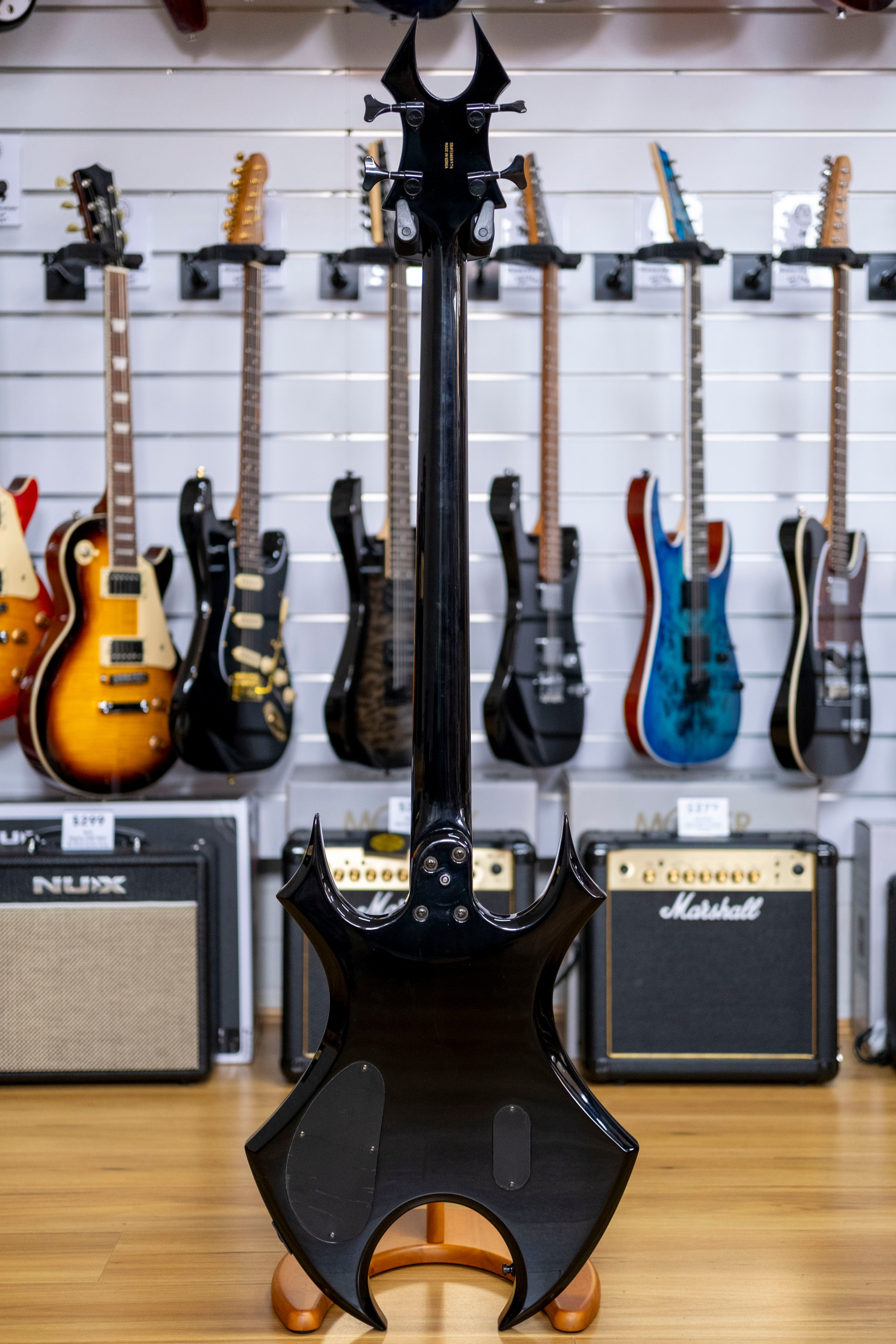 BC Rich Special Edition Virgo Bass Guitar with Coffin Case (Black) (Pre-Owned, 2006)