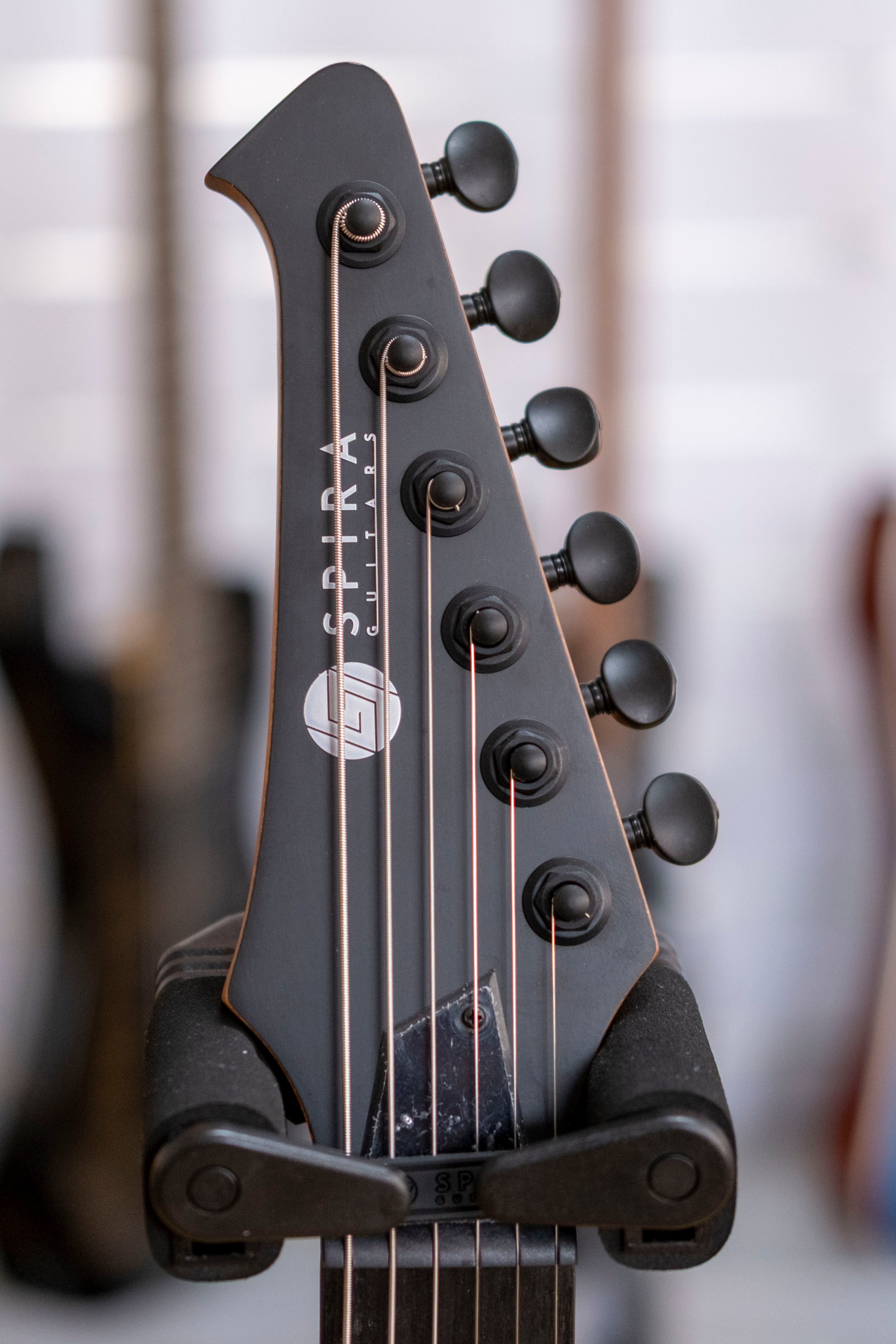 Spira T-400 Baritone Electric Guitar (Satin Black)