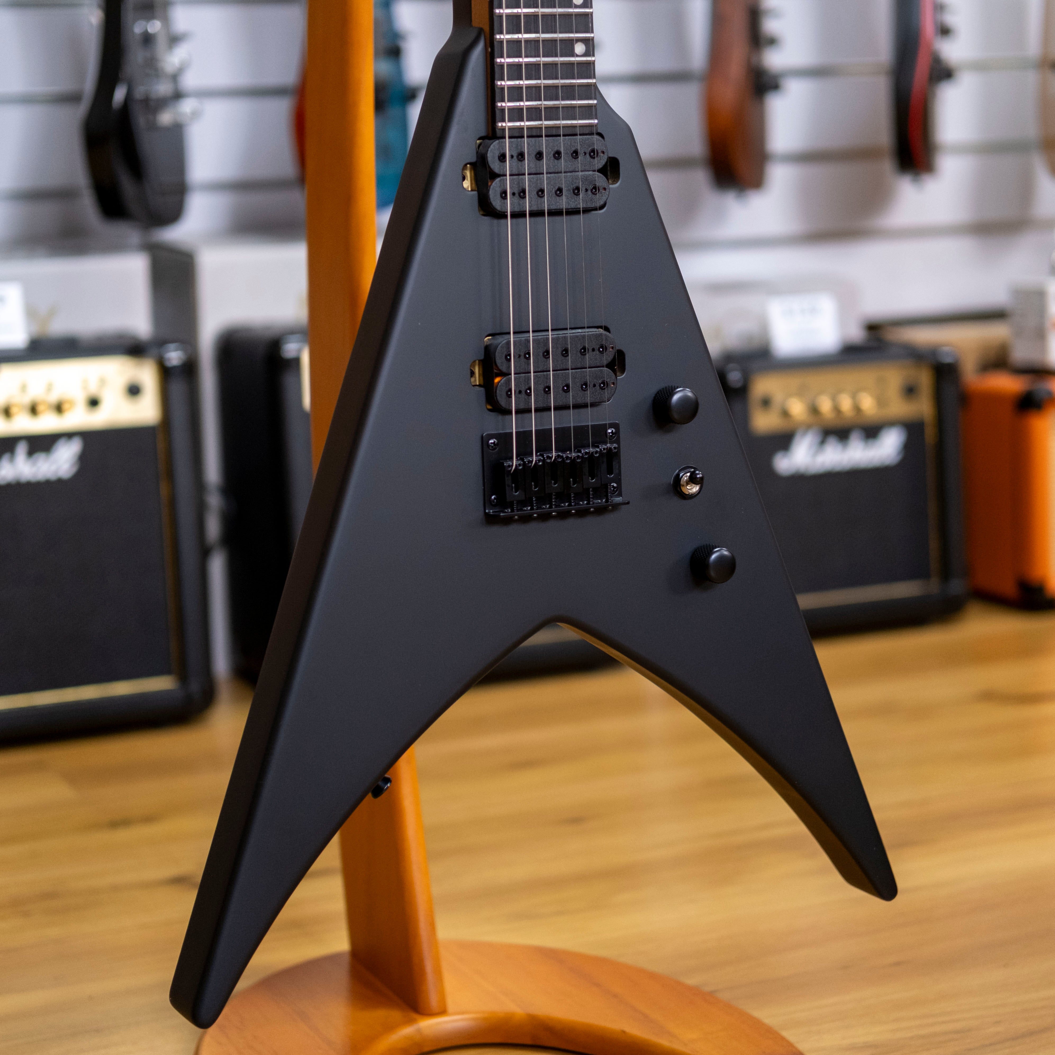 Spira V-400 Electric Guitar (Satin Black)