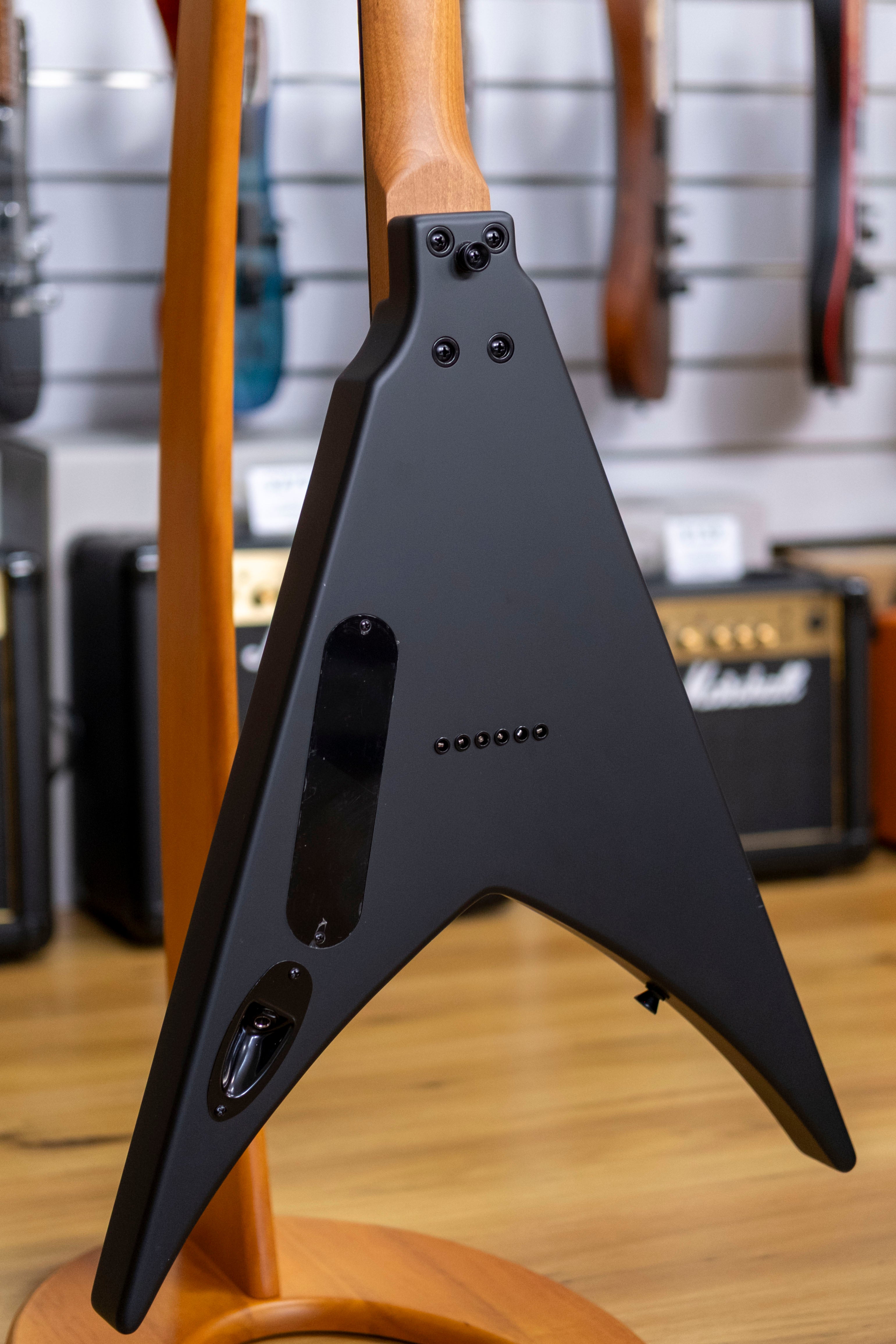 Spira V-400 Electric Guitar (Satin Black)