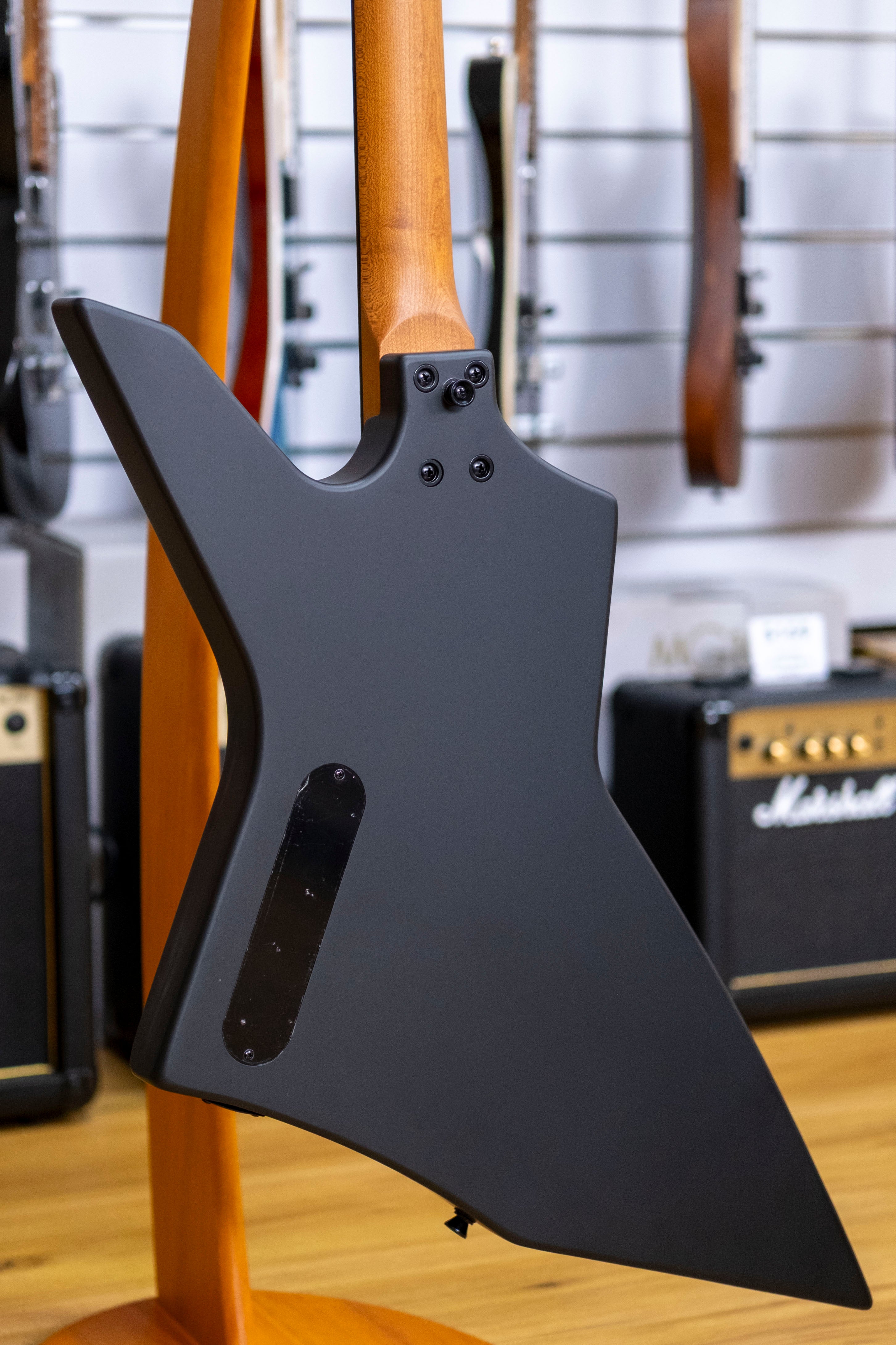 Spira X-400 Electric Guitar (Satin Black)