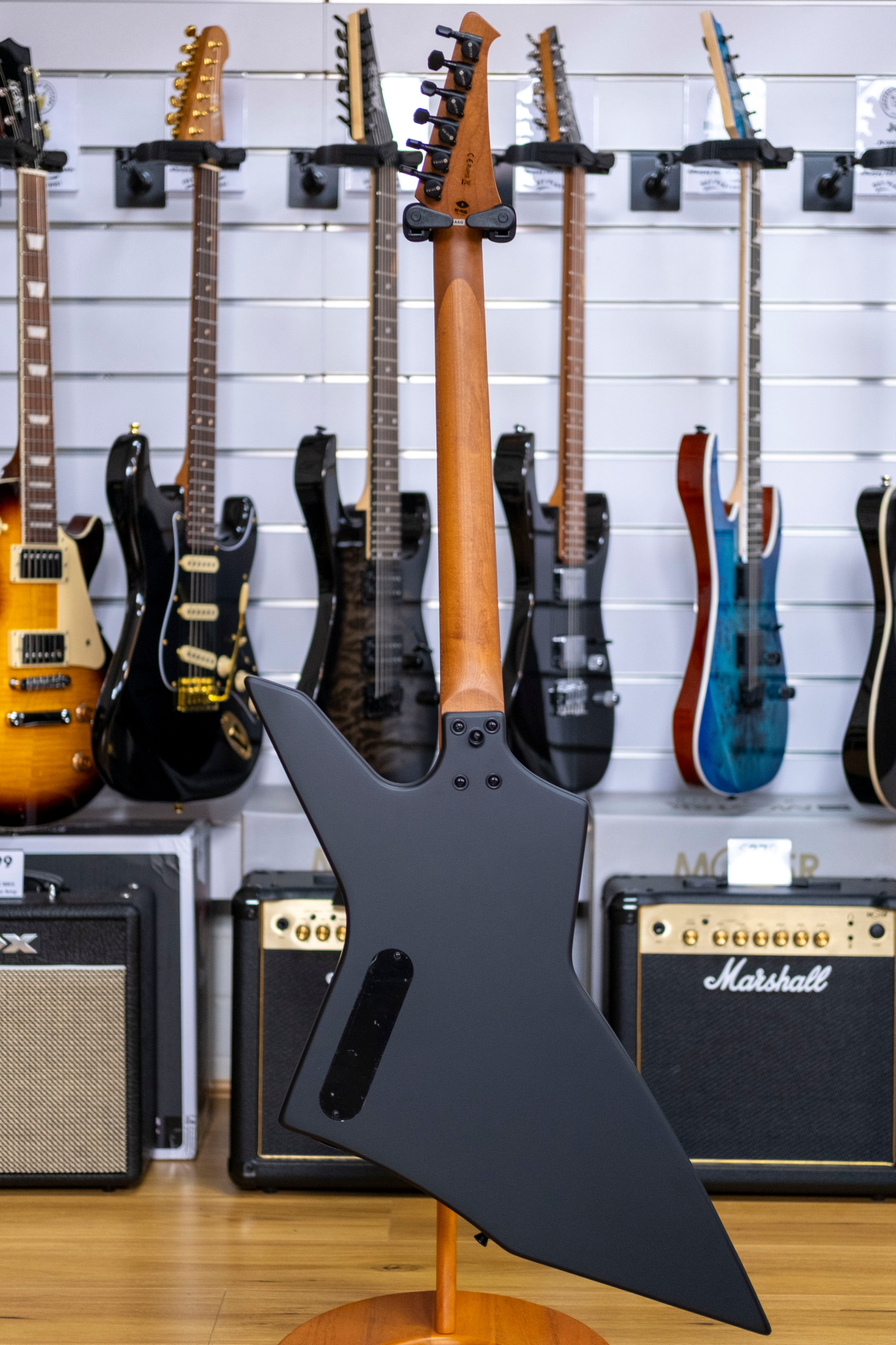 Spira X-400 Electric Guitar (Satin Black)