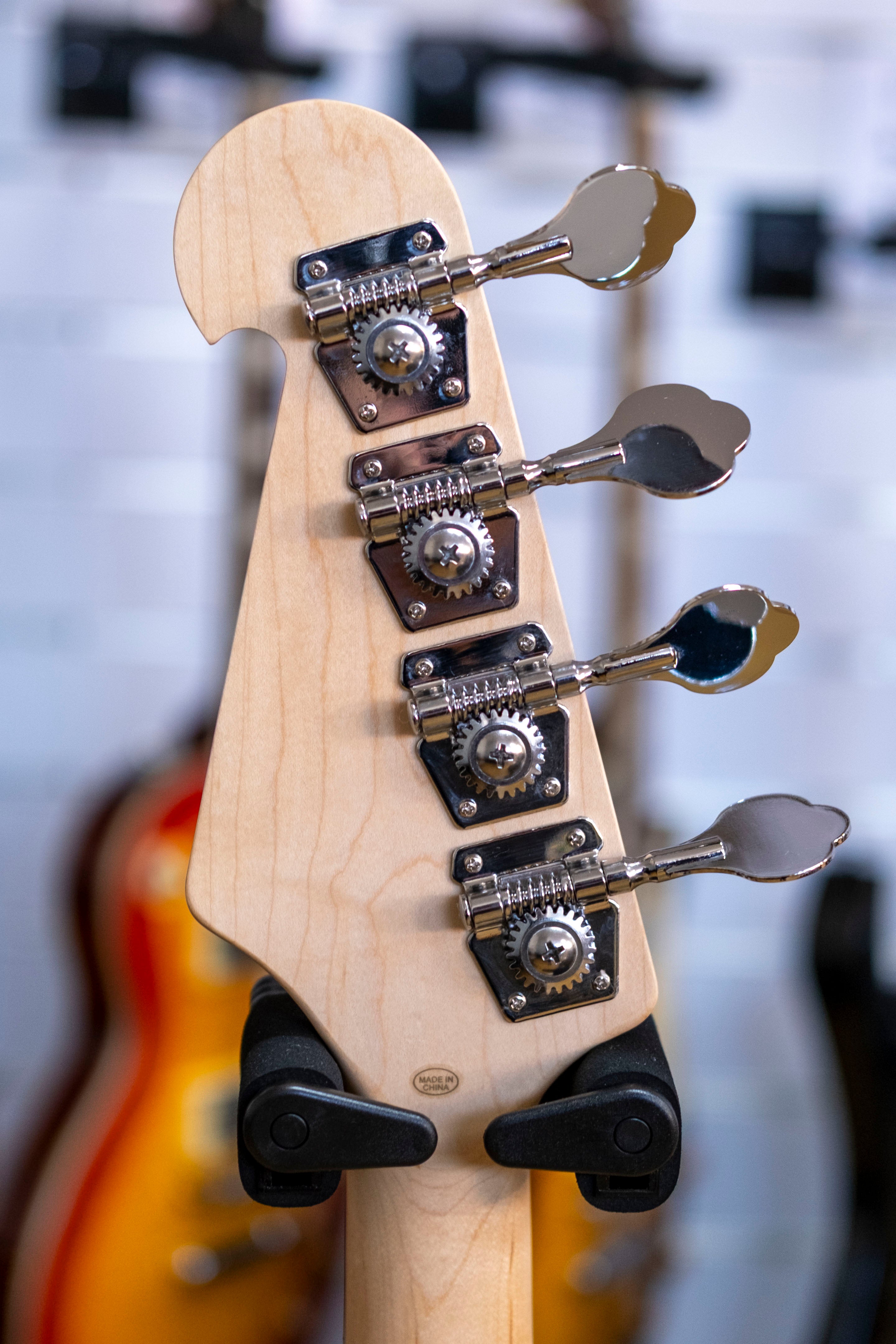 SX Standard Seriers P-Bass Guitar Pack with Amp (Black)