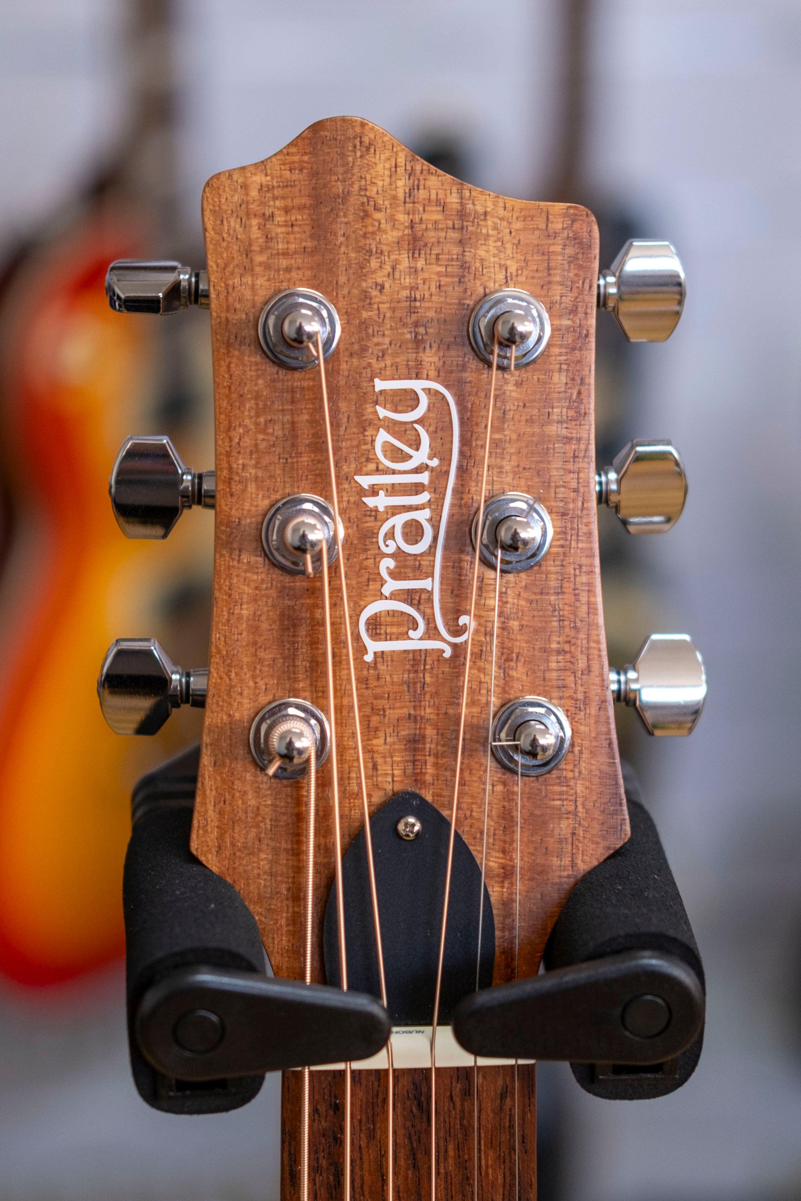 Pratley Classic Series OM Acoustic Electric Guitar with Case (All Solid Maple)