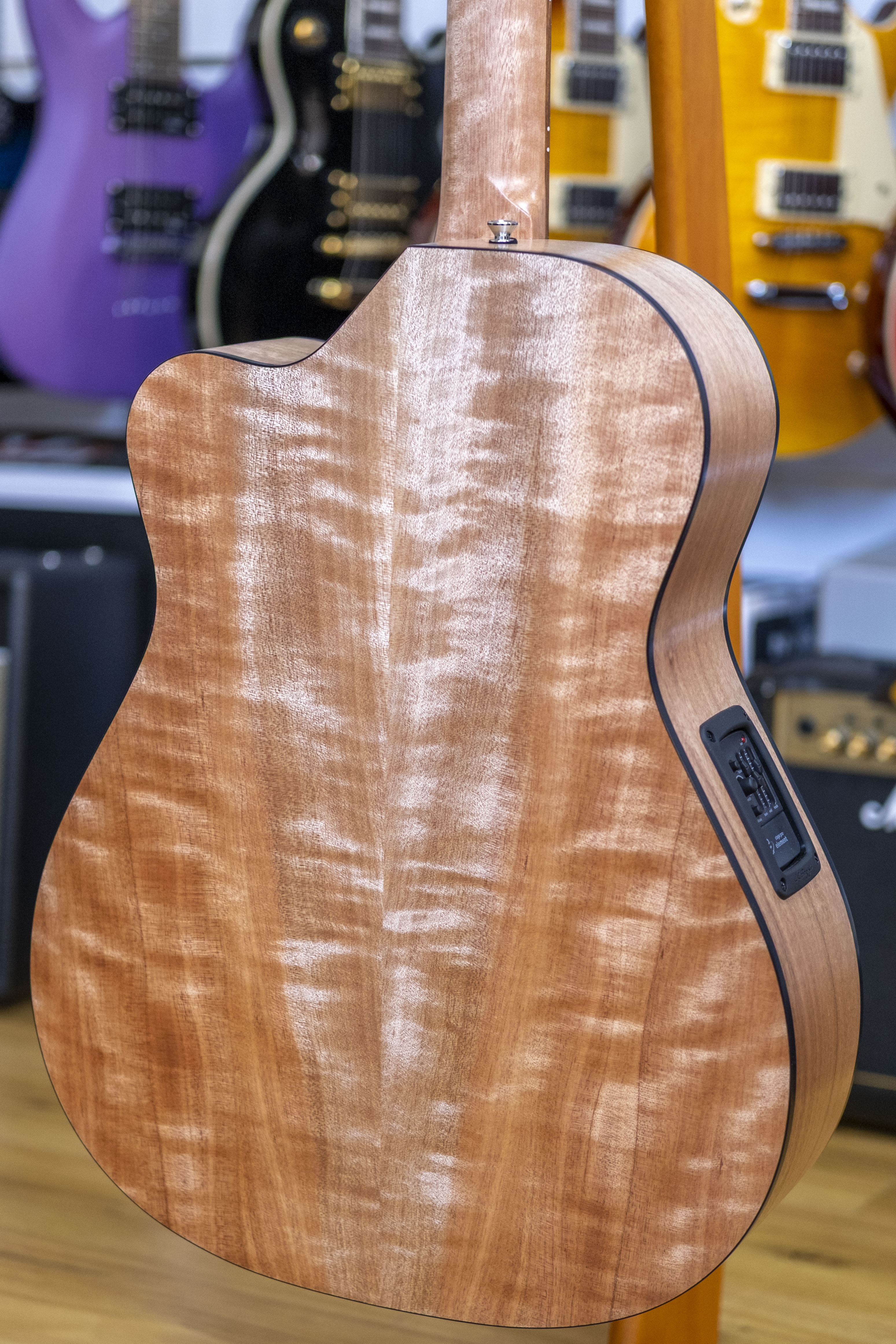 Pratley Classic Series OM Acoustic Electric Guitar with Case (All Solid Maple)