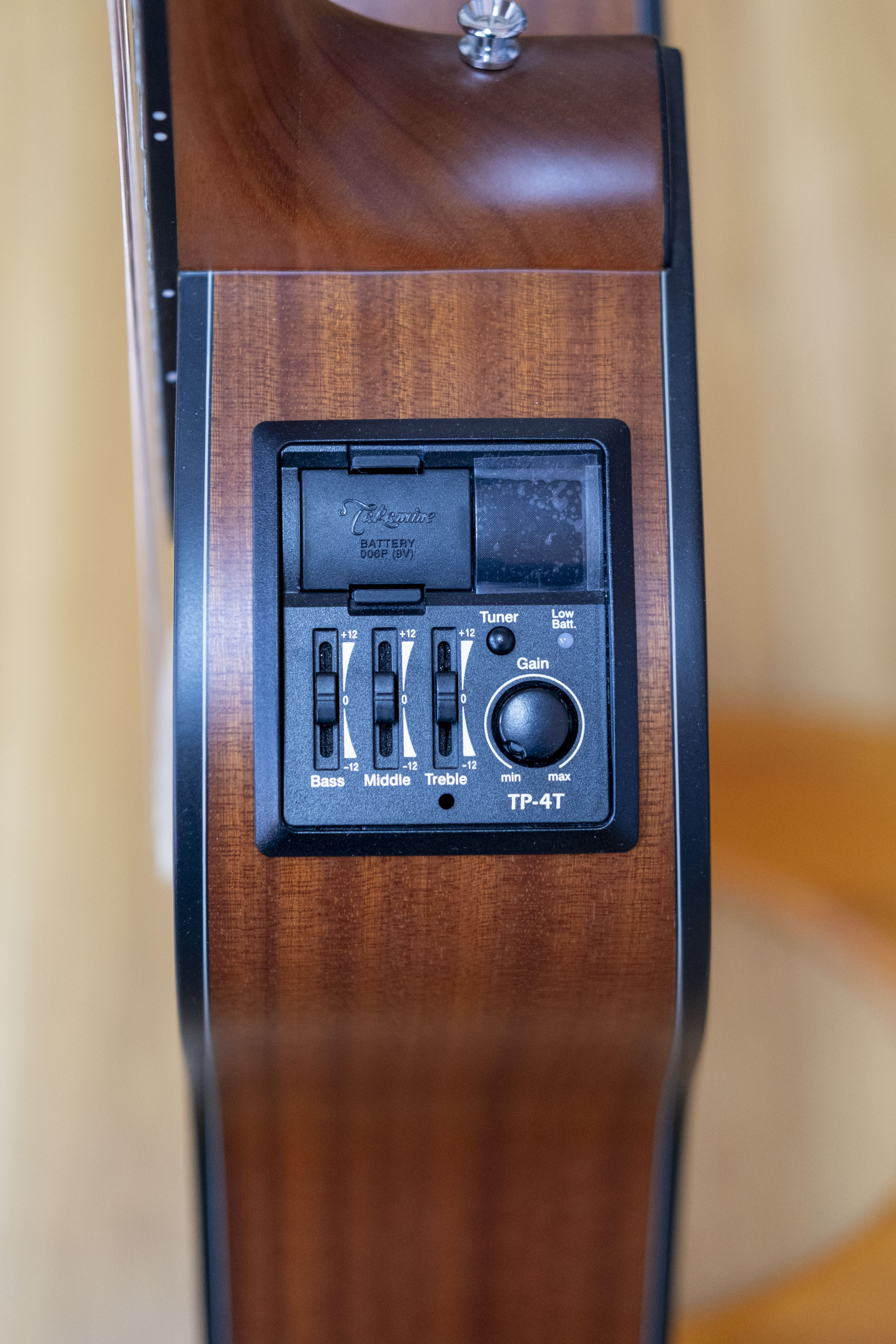 Takamine G11 Series Left Handed Dreadnought Acoustic Electric Guitar