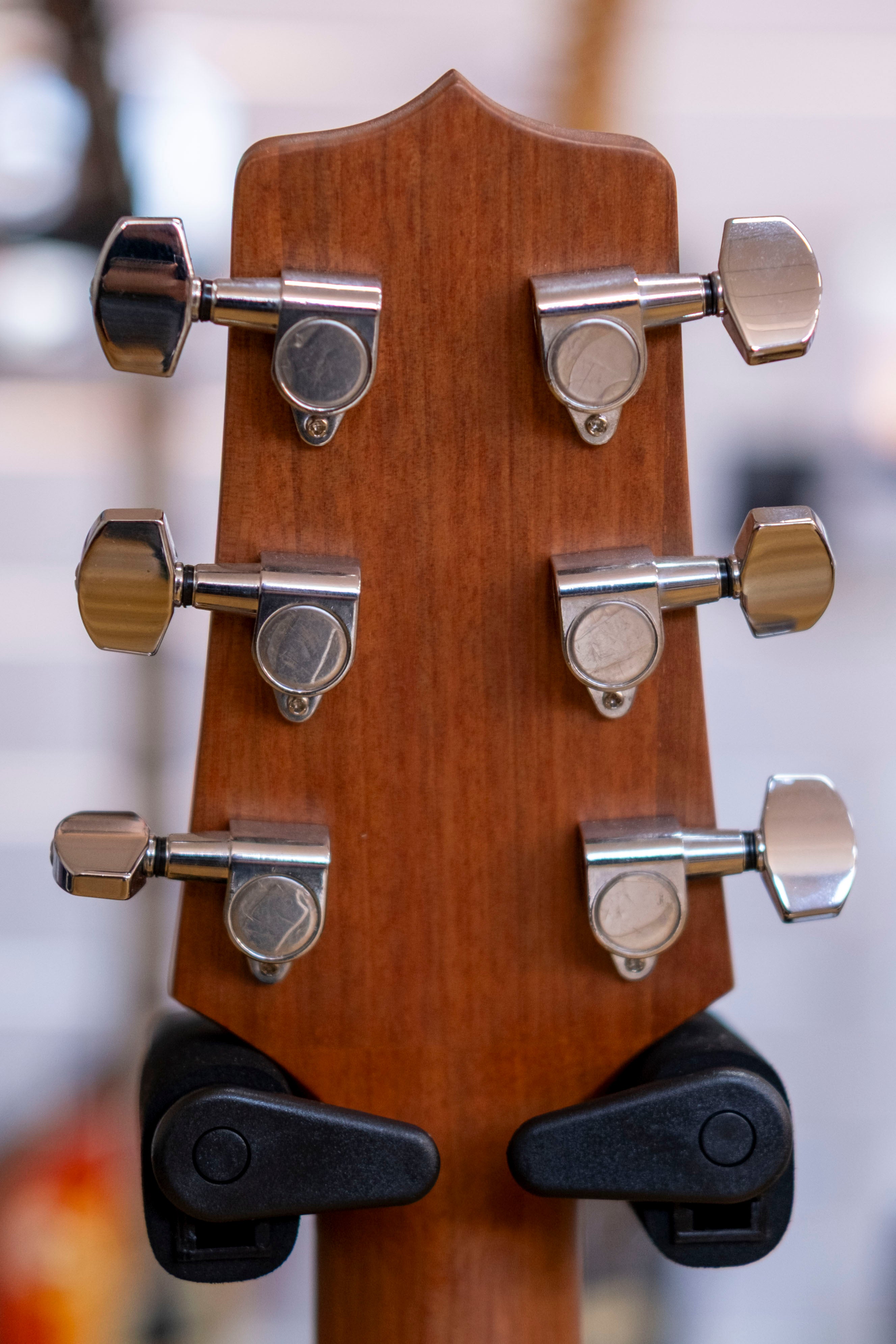 Takamine G11 Series Left Handed Dreadnought Acoustic Electric Guitar