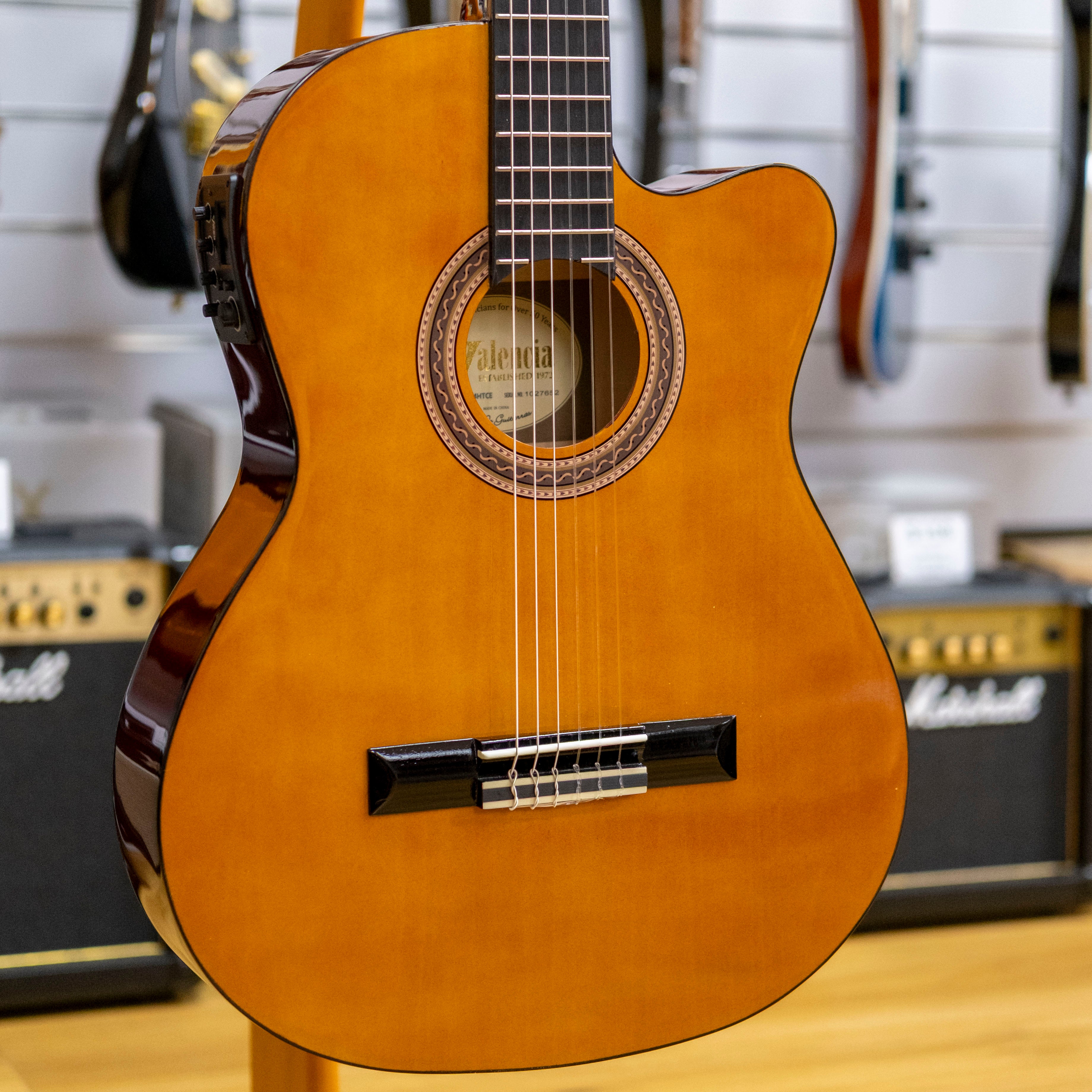 Valencia 100 Series Hybrid Thin Body Electric Classical Guitar (Natural Gloss)