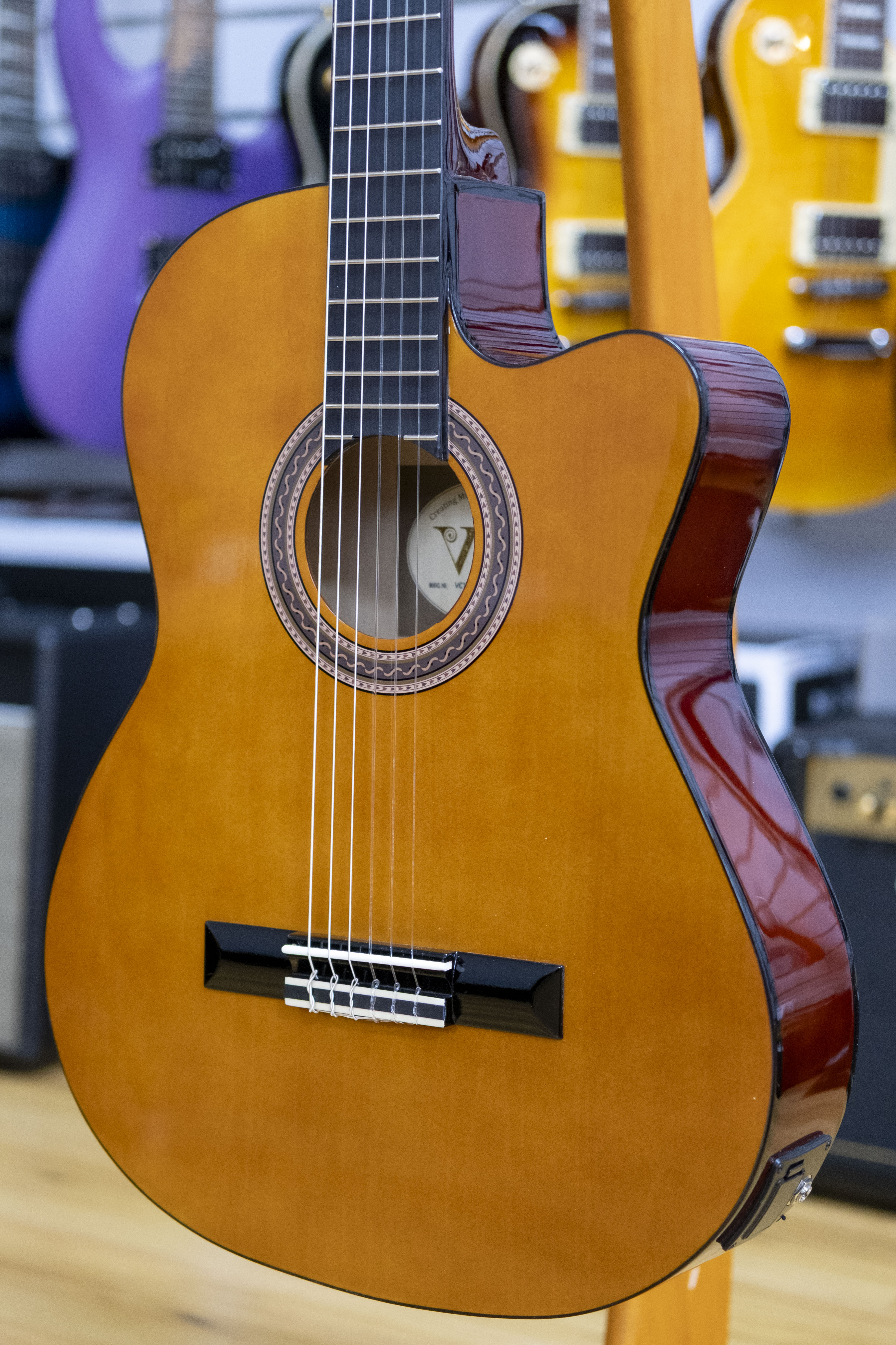 Valencia 100 Series Hybrid Thin Body Electric Classical Guitar (Natural Gloss)