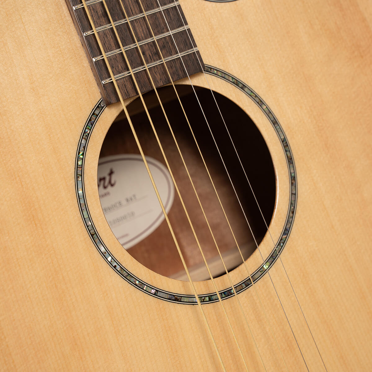 Cort Earth 60 Series Dreadnought Acoustic Electric Guitar (Solid Spruce)