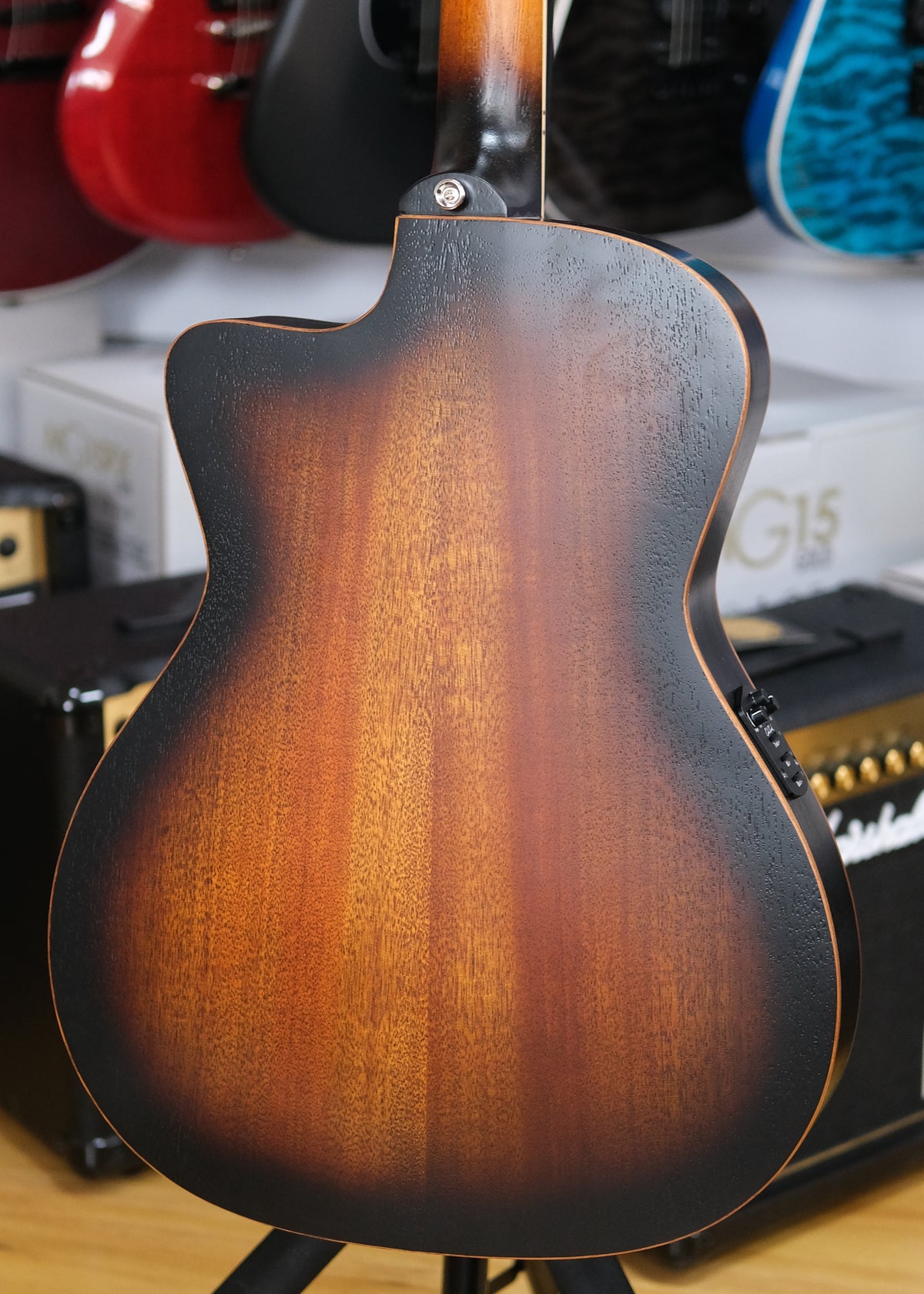 Cole Clark Studio True Hybrid Acoustic Electric Guitar with Deluxe Gig Bag (All Solid Mahogany)