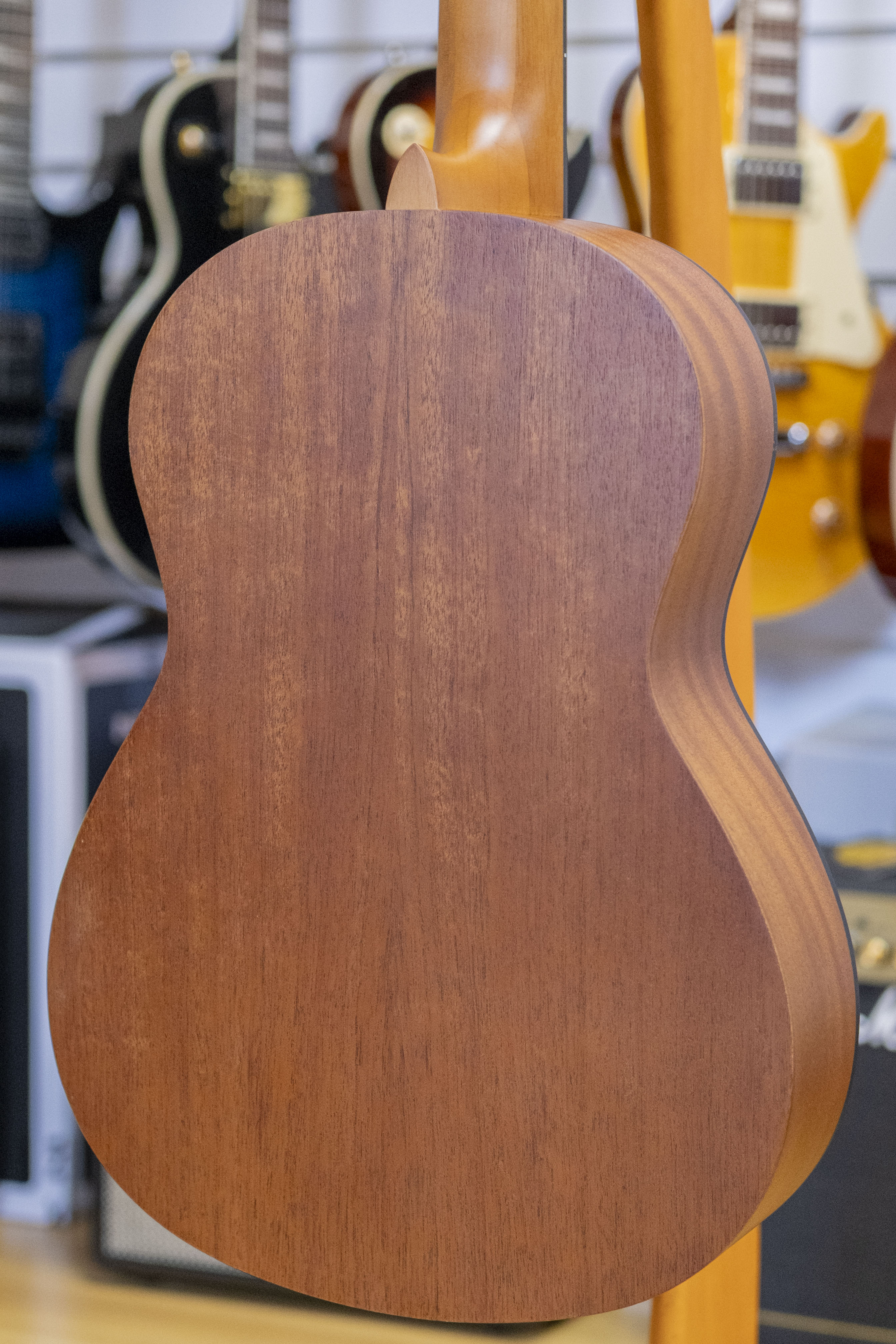 Valencia 200 Series 3/4 Size Nylon String Classical Guitar (Antique Natural)