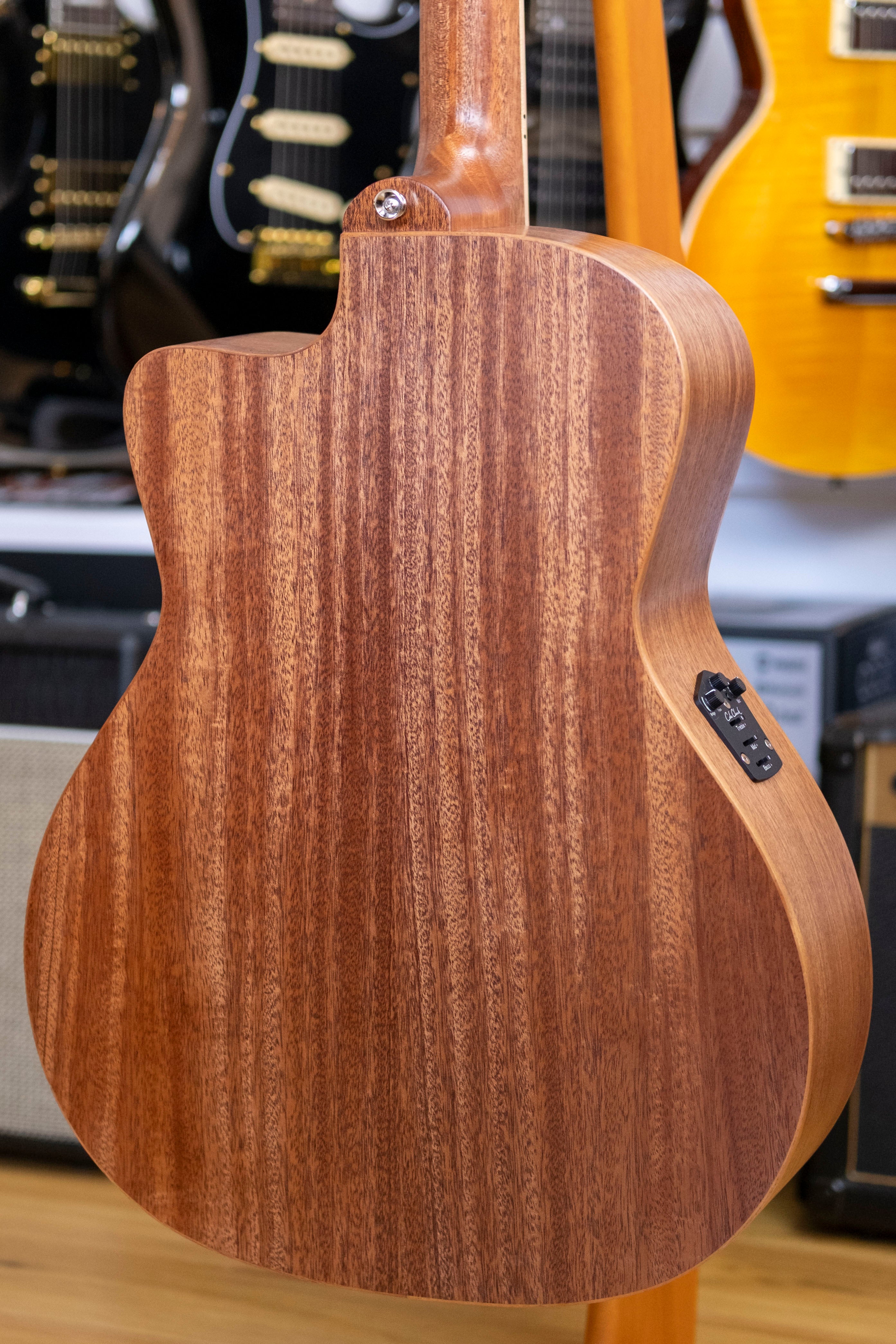 Cole Clark Studio Series Grand Auditorium Acoustic Electric Guitar (Mahogany)