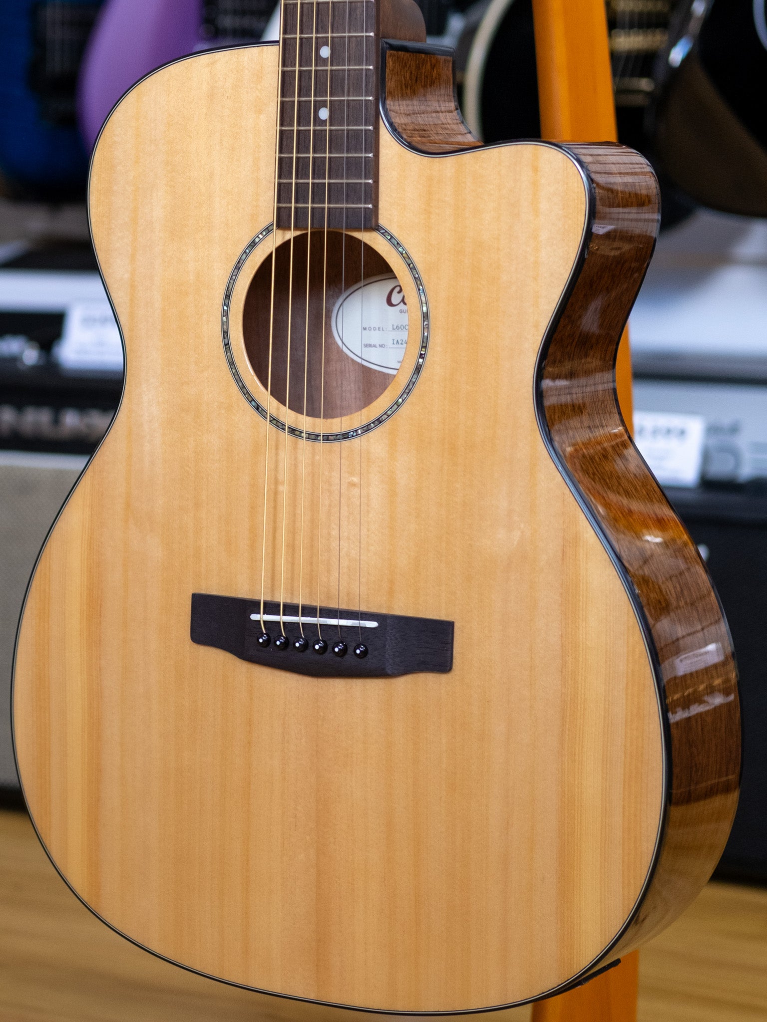 Cort Luce Series OM Acoustic Electric Guitar (Solid Spruce)