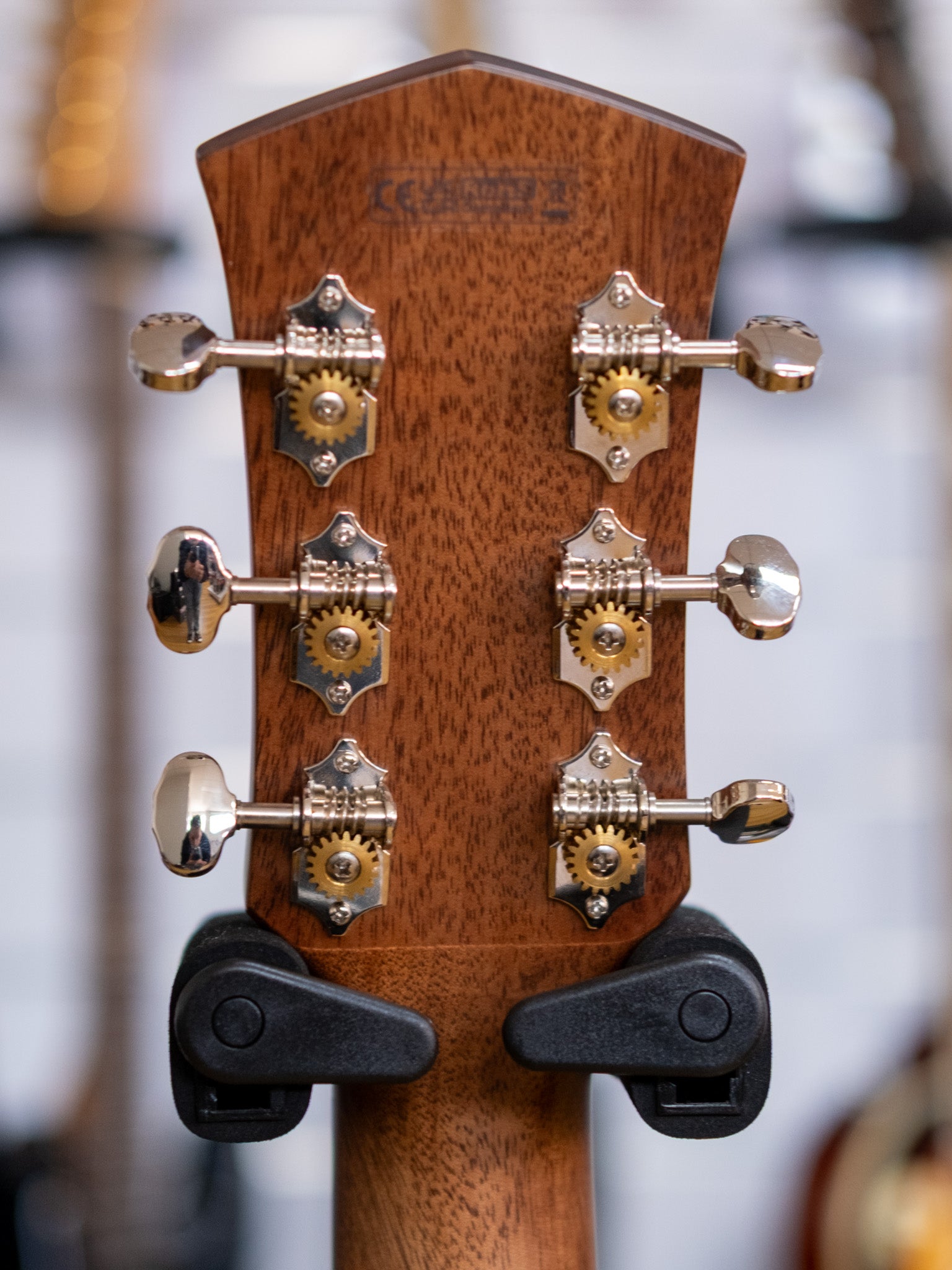 Cort Essence Series GA4 Acoustic Electric Guitar (Solid Sitka Spruce)