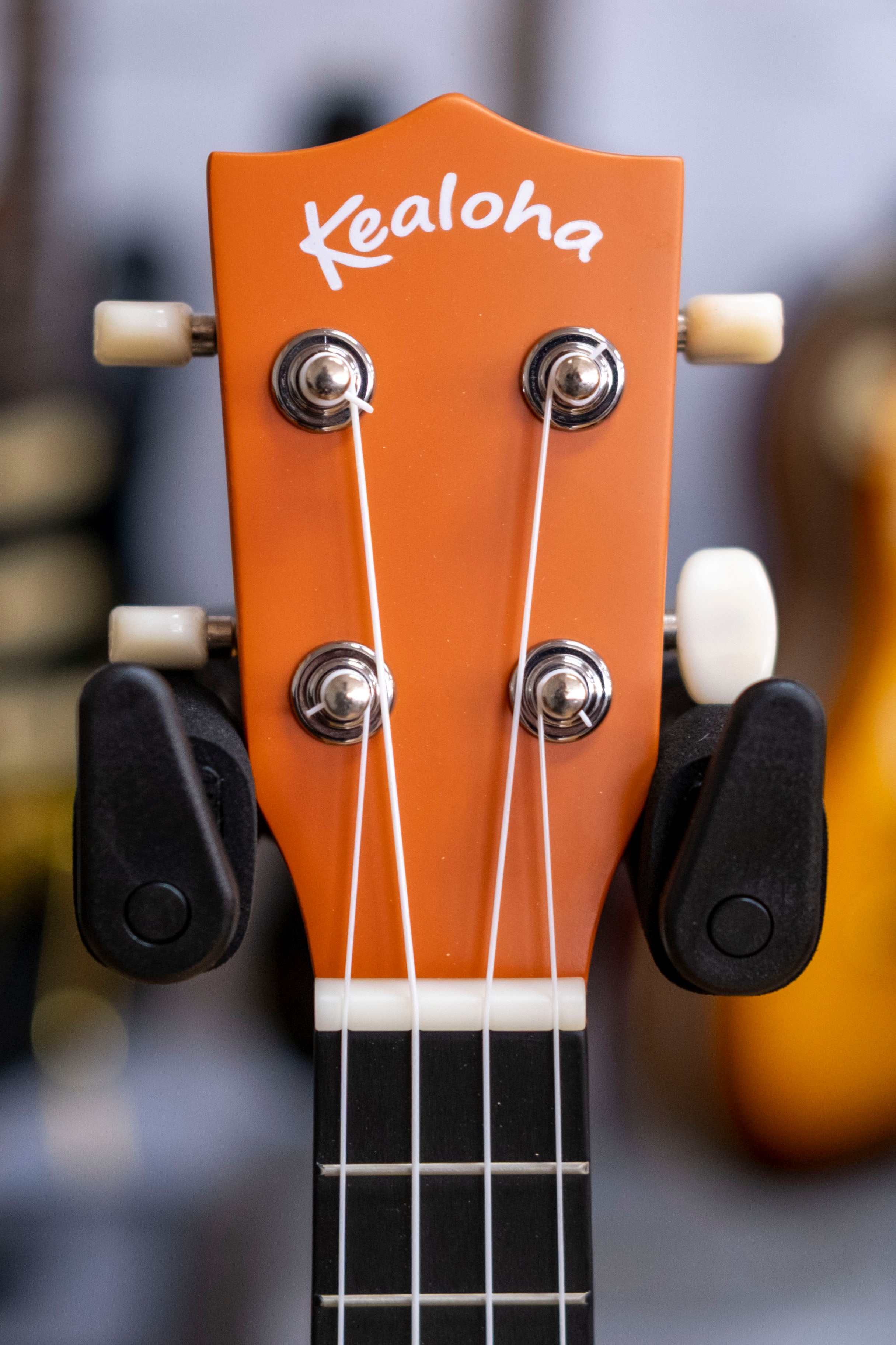 Kealoha Soprano Ukulele with Bag (Orange)