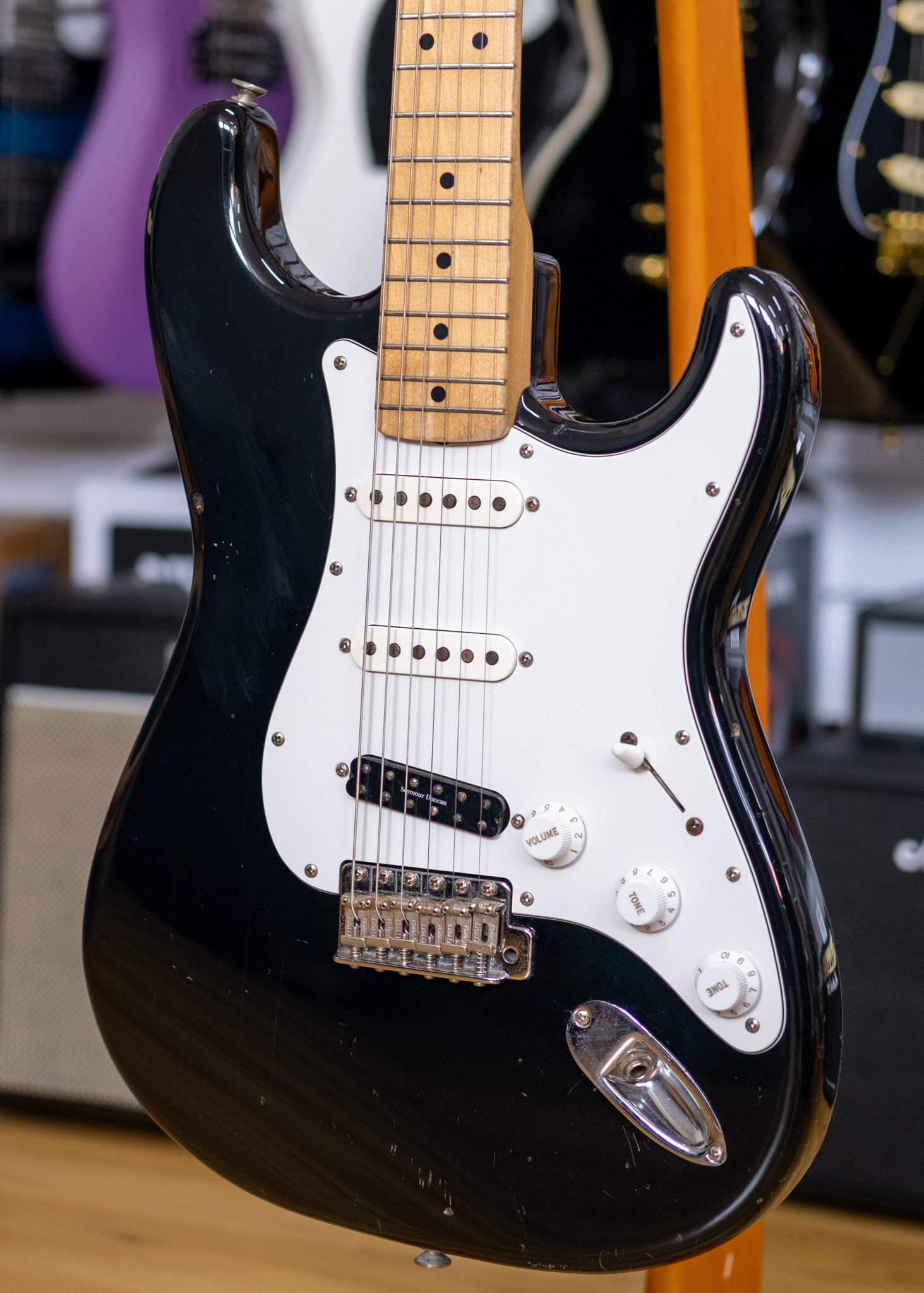 Fender ST-43 Stratocaster Electric Guitar (Black) (Pre-Owned, 1994 MIJ)