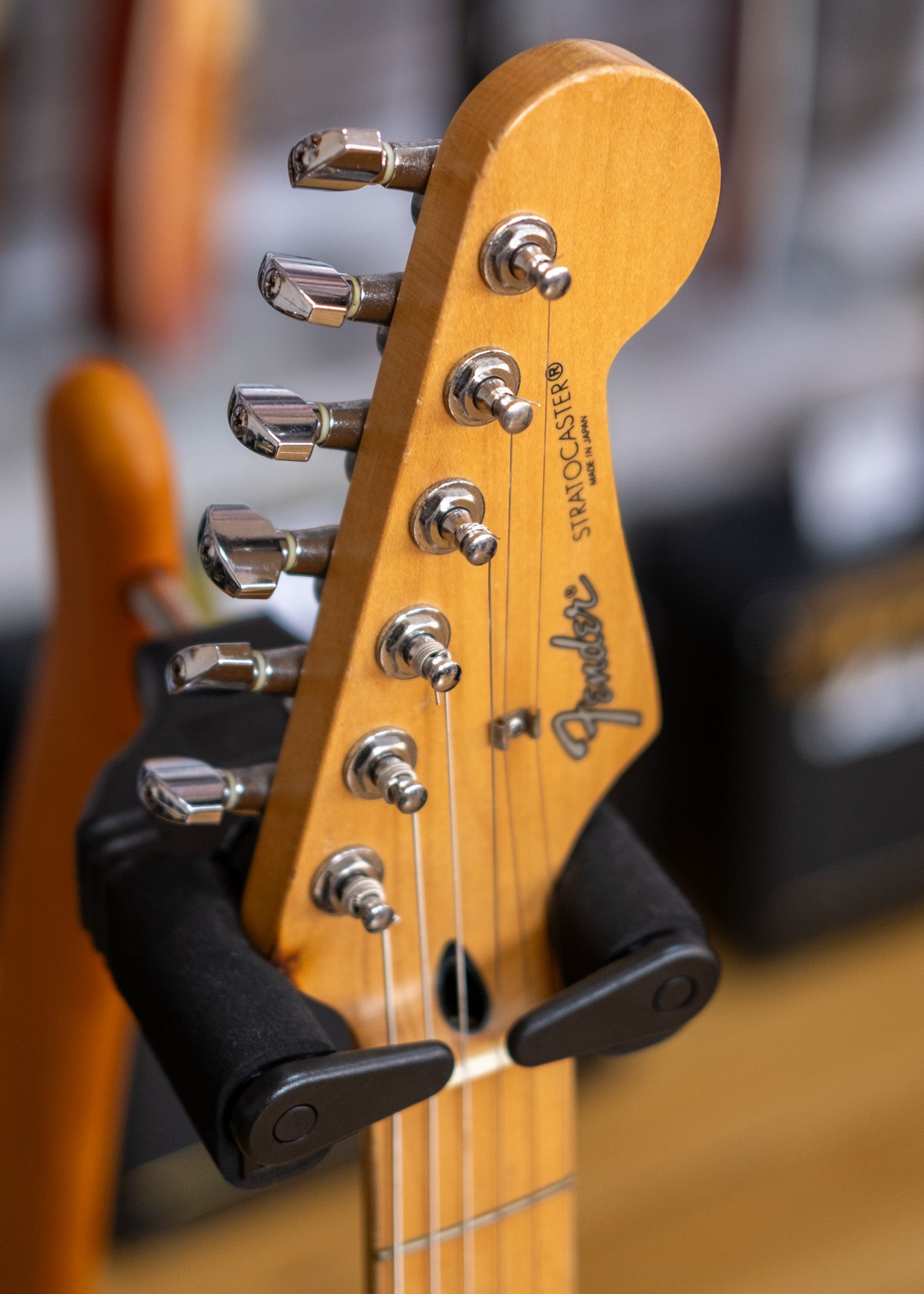 Fender ST-43 Stratocaster Electric Guitar (Black) (Pre-Owned, 1994 MIJ)