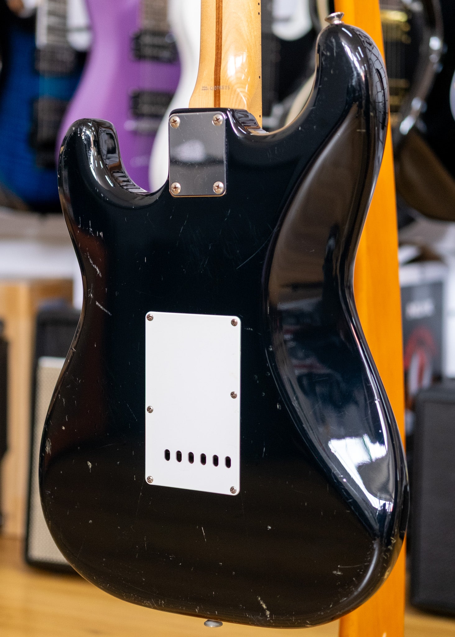 Fender ST-43 Stratocaster Electric Guitar (Black) (Pre-Owned, 1994 MIJ)