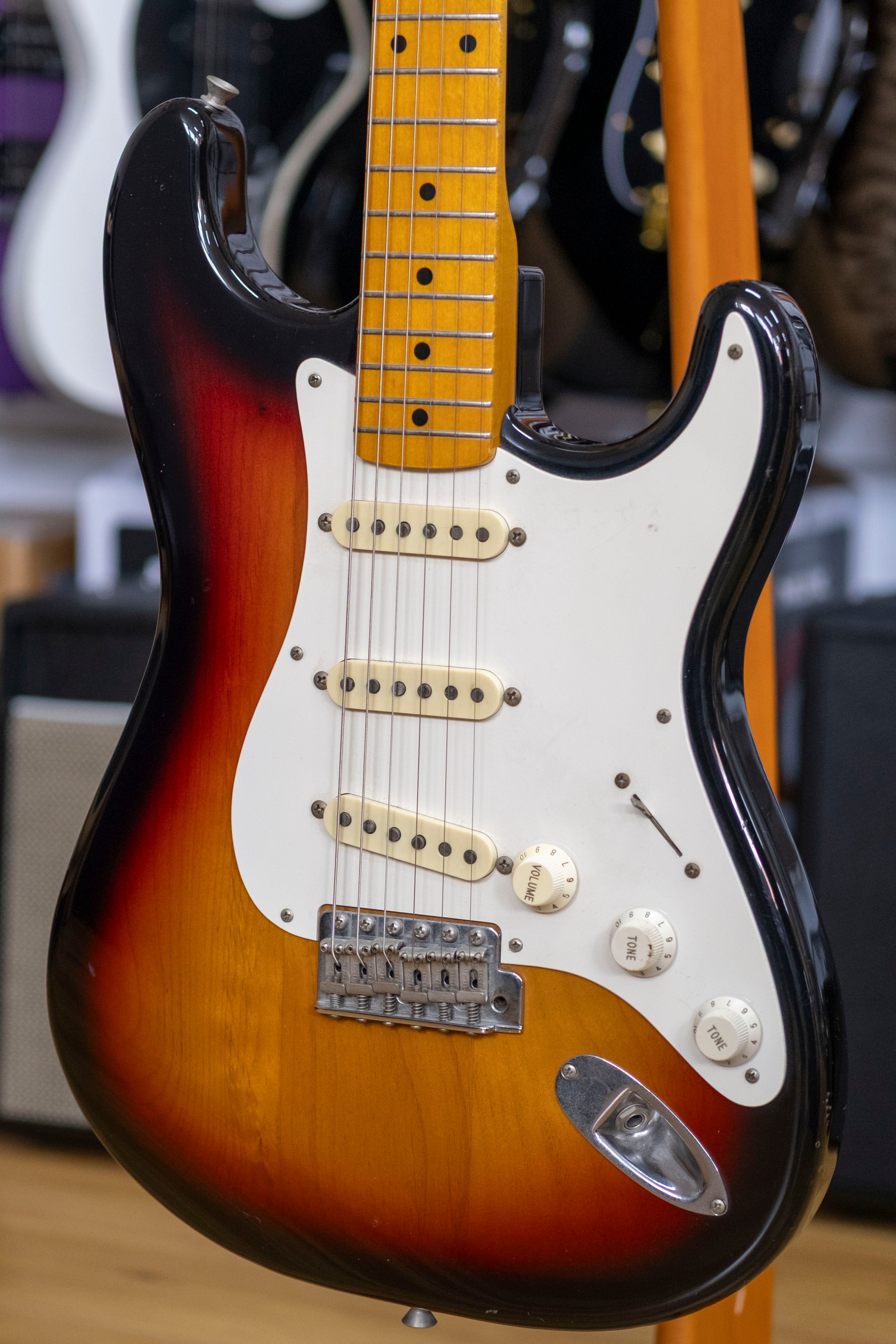 Fender ST-57 '57 Reissue Electric Guitar (3-Tone Sunburst) (Pre-Owned, 1993 MIJ)