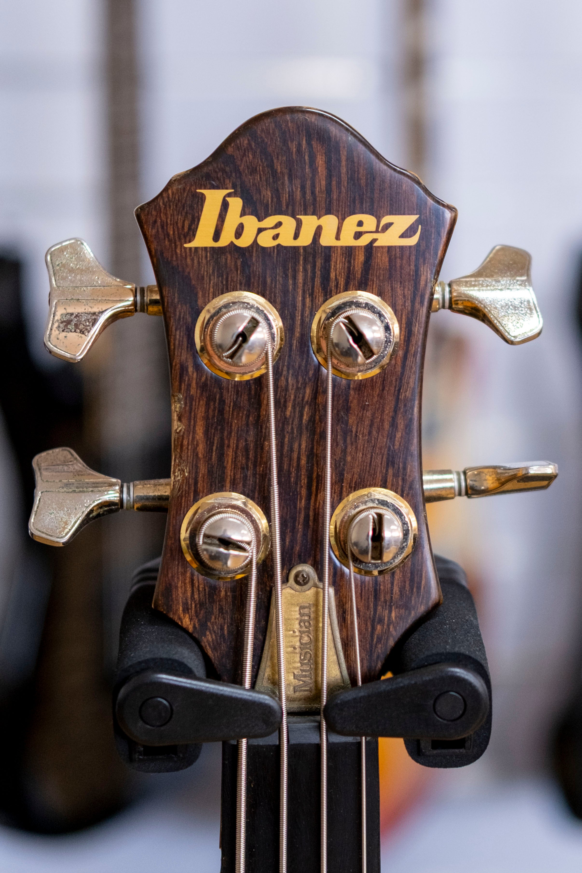 Ibanez MC2924 Musician Bass Guitar (Walnut) (Pre-Owned, 1987 MIJ)