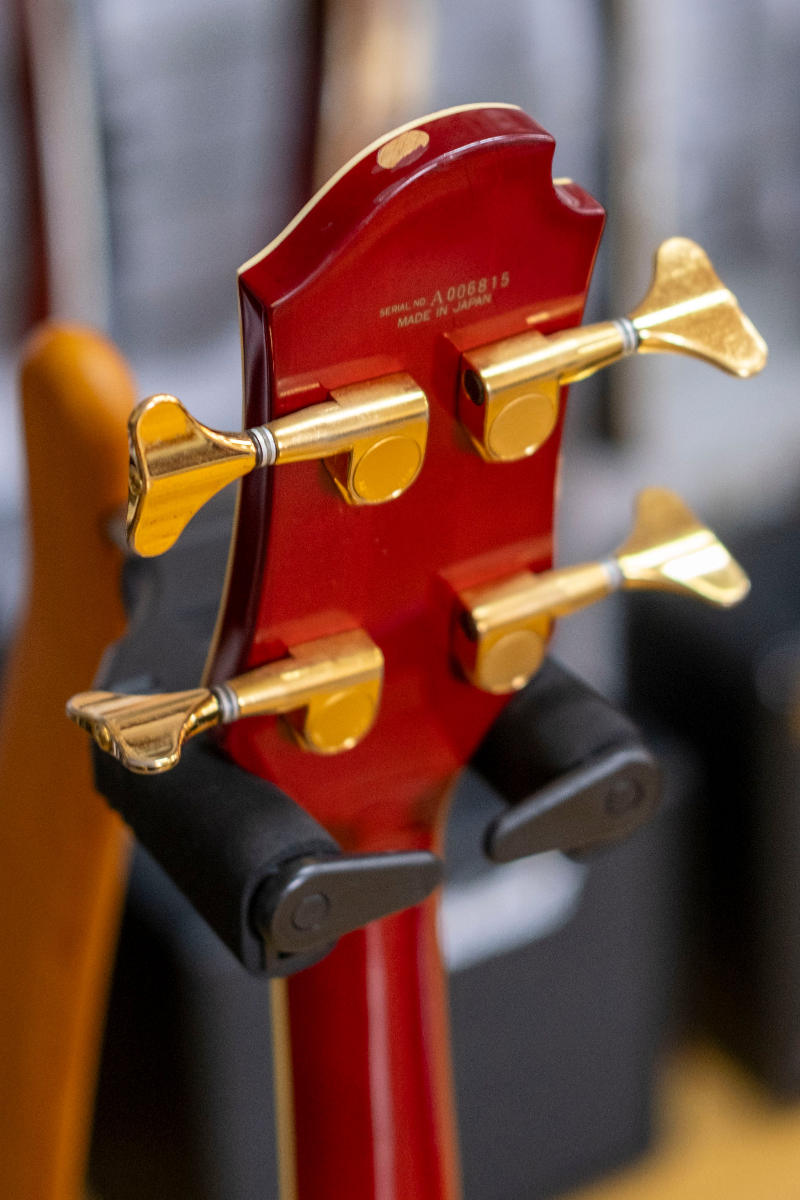 Greco LGB-100 Short Scale Bass Guitar (Cherry Sunburst) (Pre-Owned, 2000 MIJ)