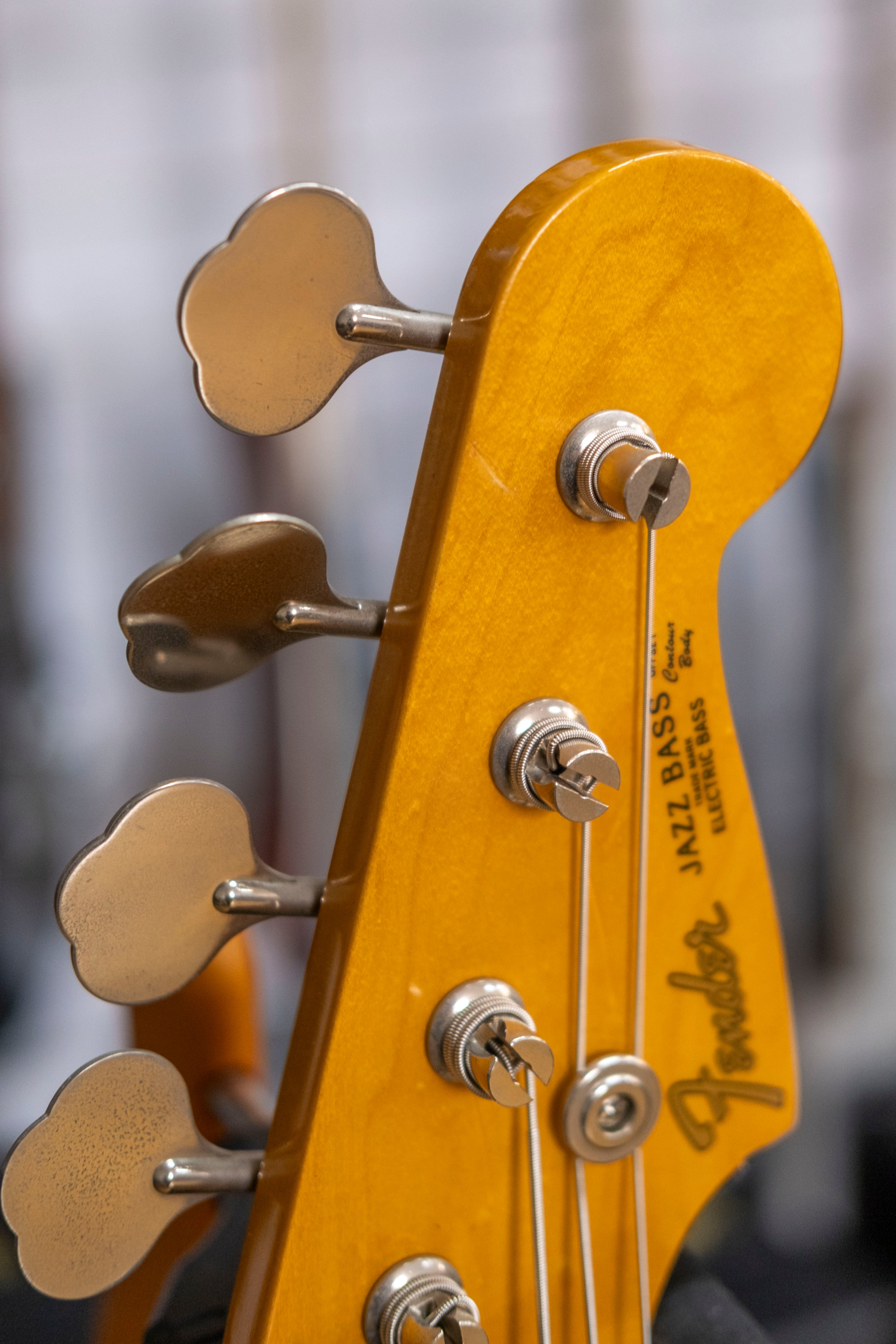 Fender JB-62 Jazz Bass Guitar (3-Tone Sunburst) (Pre-Owned, 2004 MIJ)