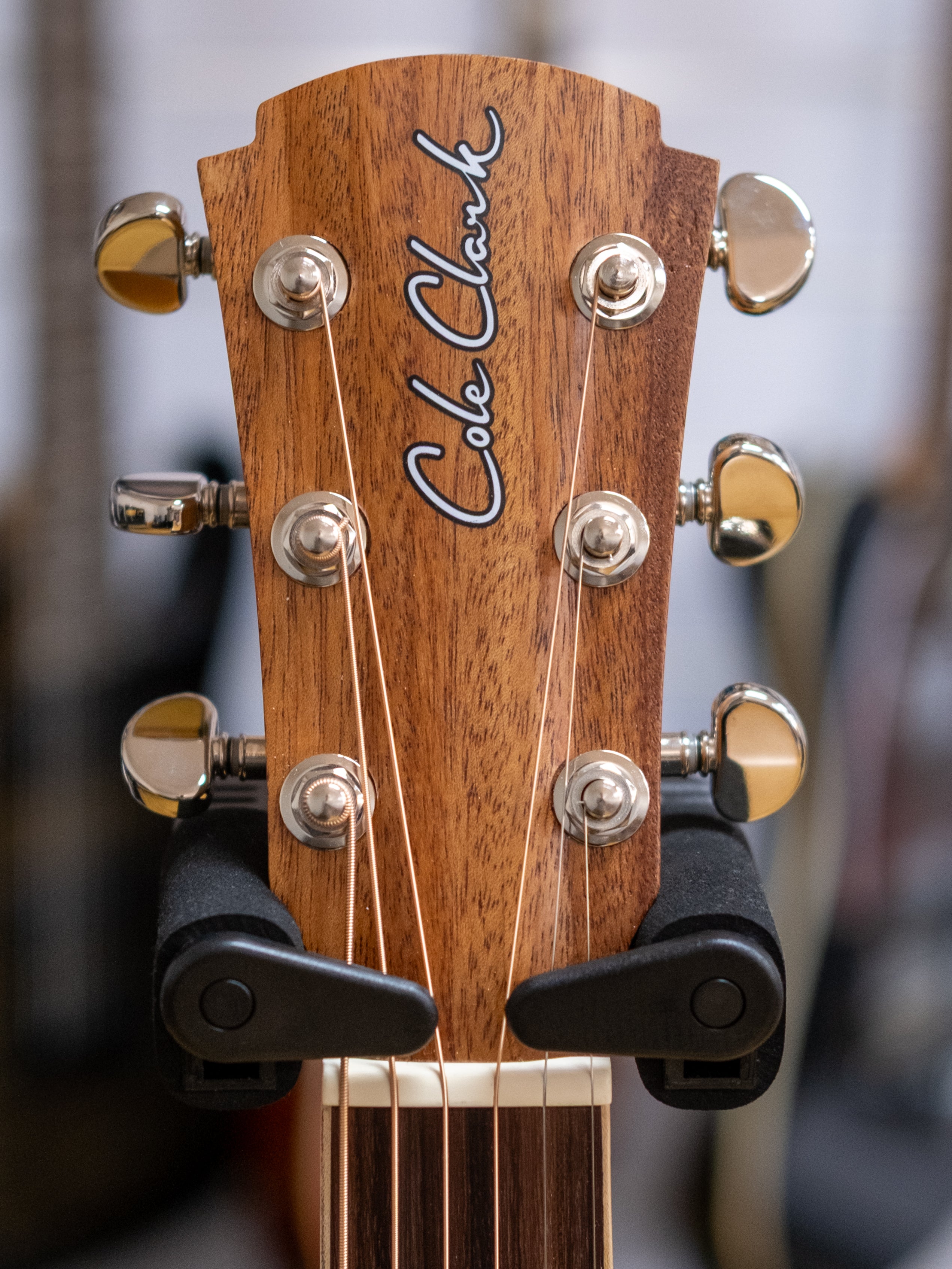 Cole Clark Studio Series Grand Auditorium Acoustic Electric Guitar (Mahogany)