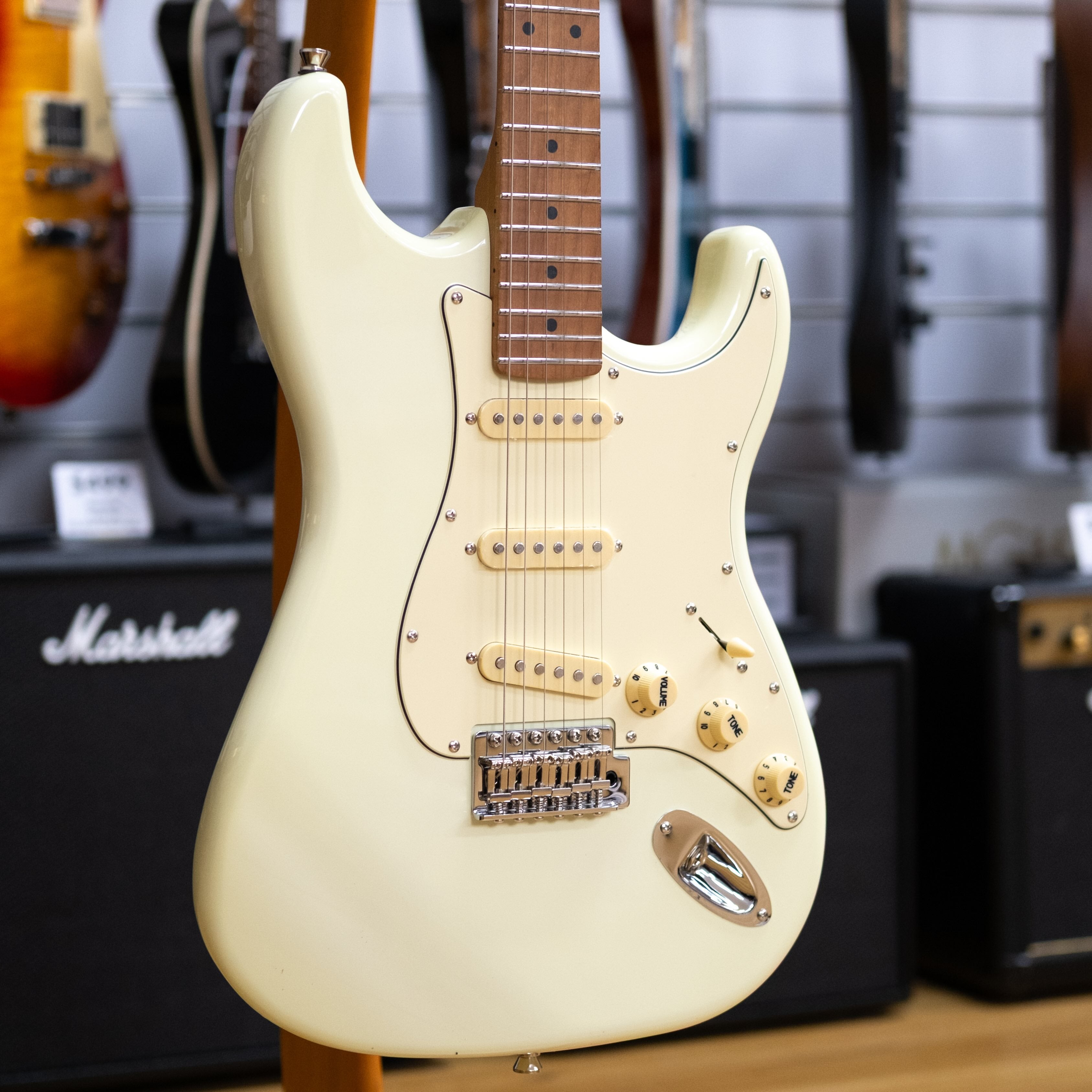 Jet JS-300 Electric Guitar (Olympic White)