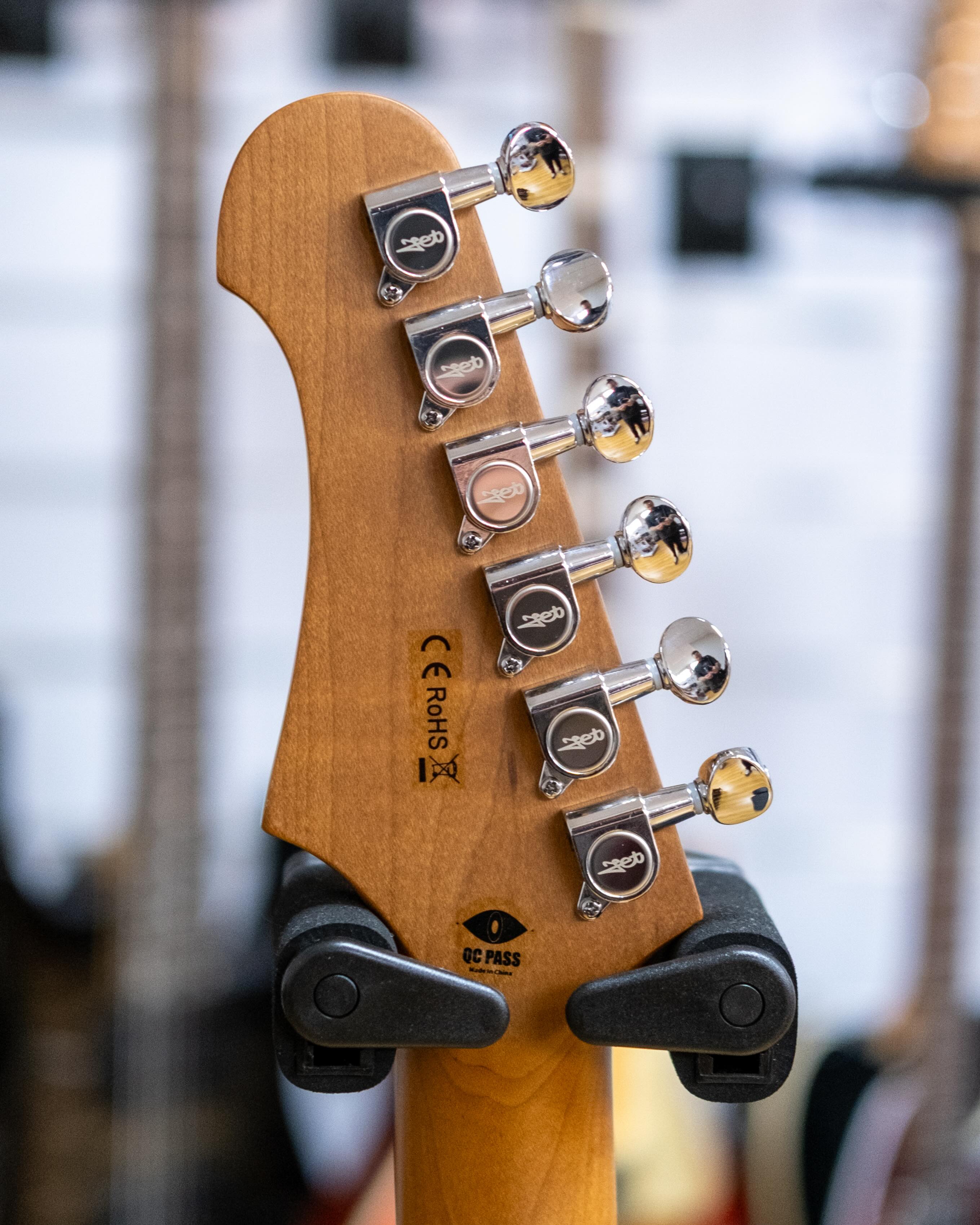 Jet JS-300 Electric Guitar (Olympic White)