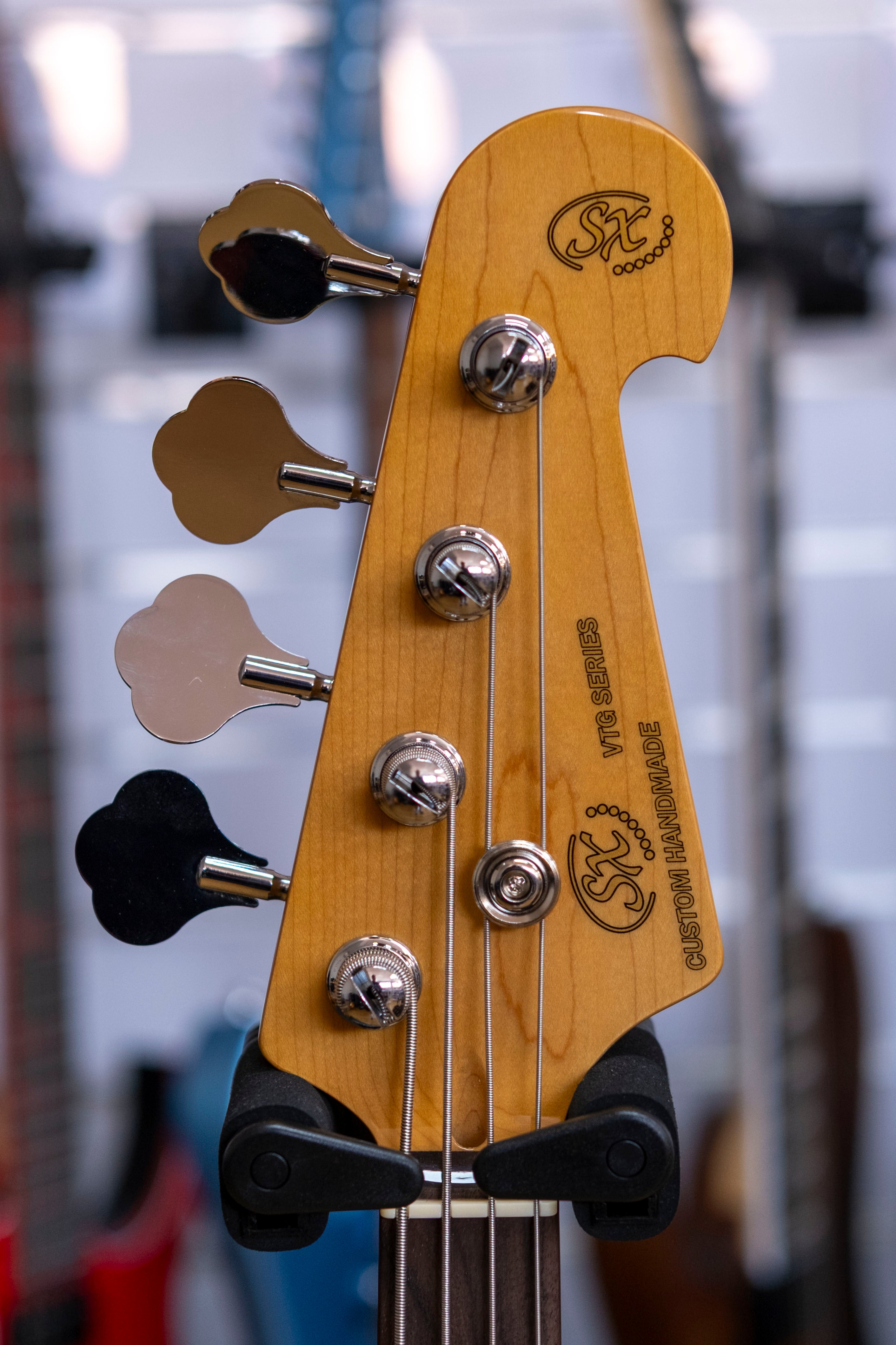 SX VTG Series 3/4 Size Bass Guitar with Gig Bag (Tobacco Sunburst)