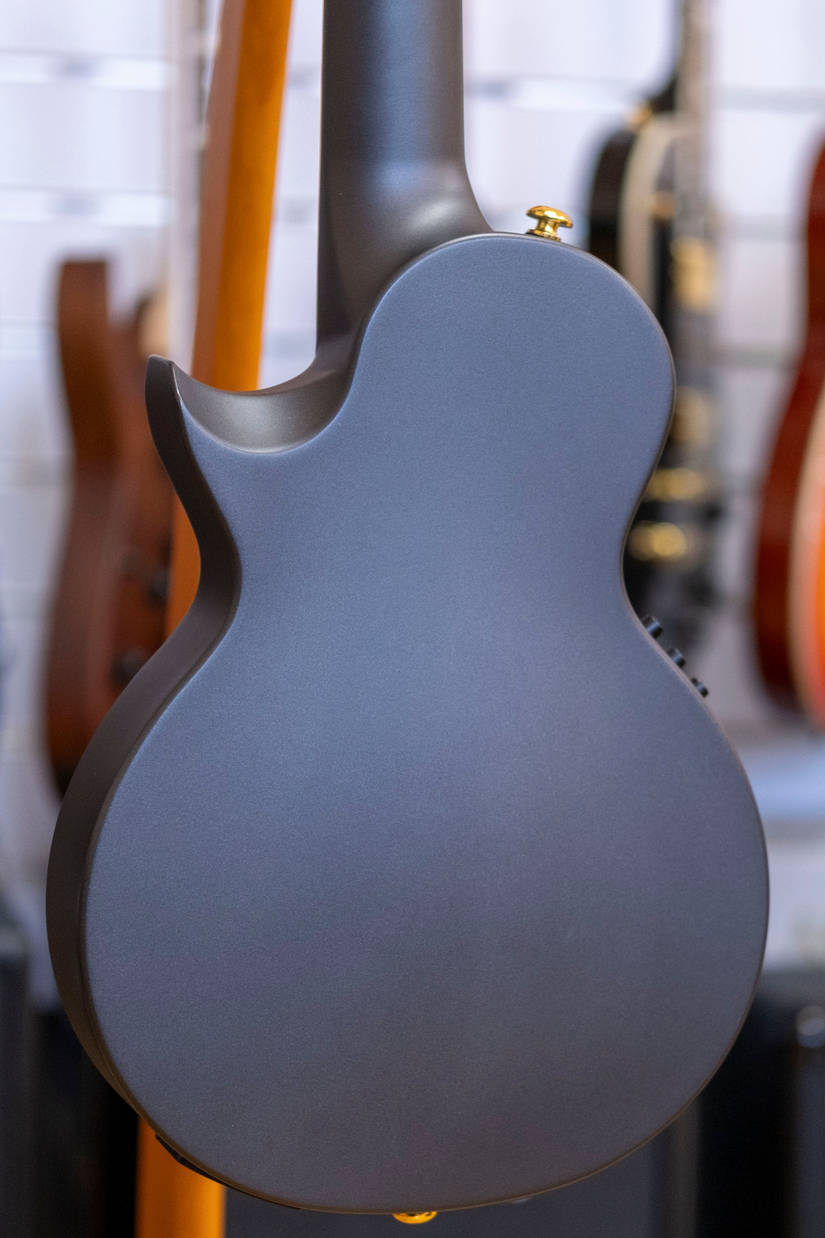 Enya Nova U Carbon Electric Tenor Ukulele (Black) (Pre-Owned)