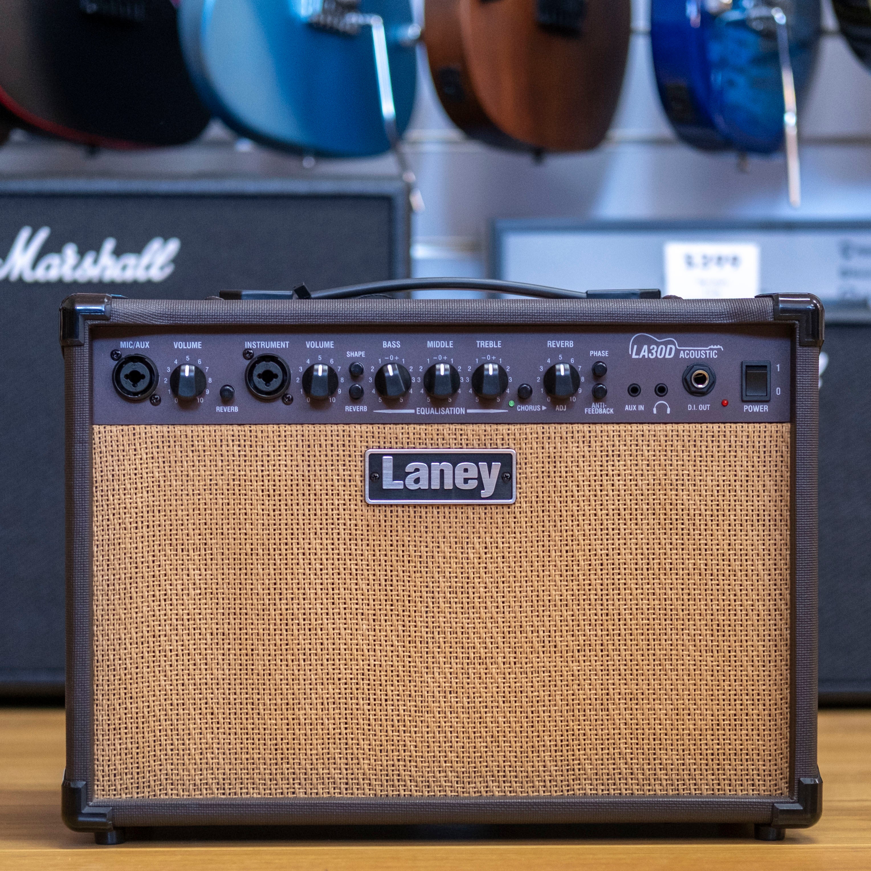 Laney LA30D 30-Watt Dual Channel Acoustic Guitar Amplifier(Pre-Owned)