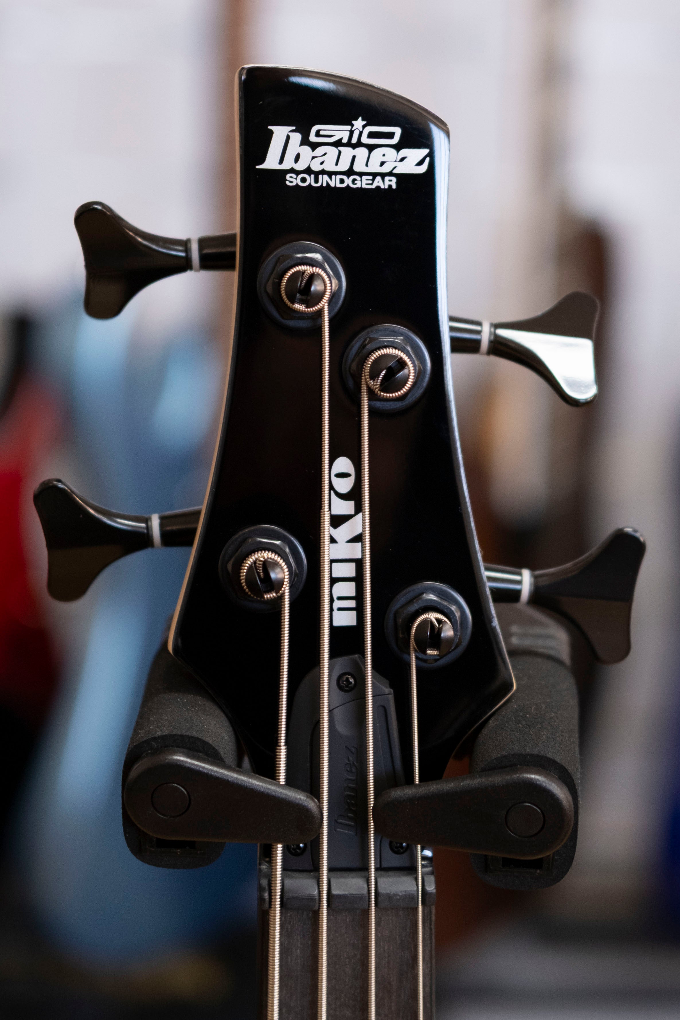 Ibanez Gio SRM20B Mikro Bass Guitar (Walnut Flat)