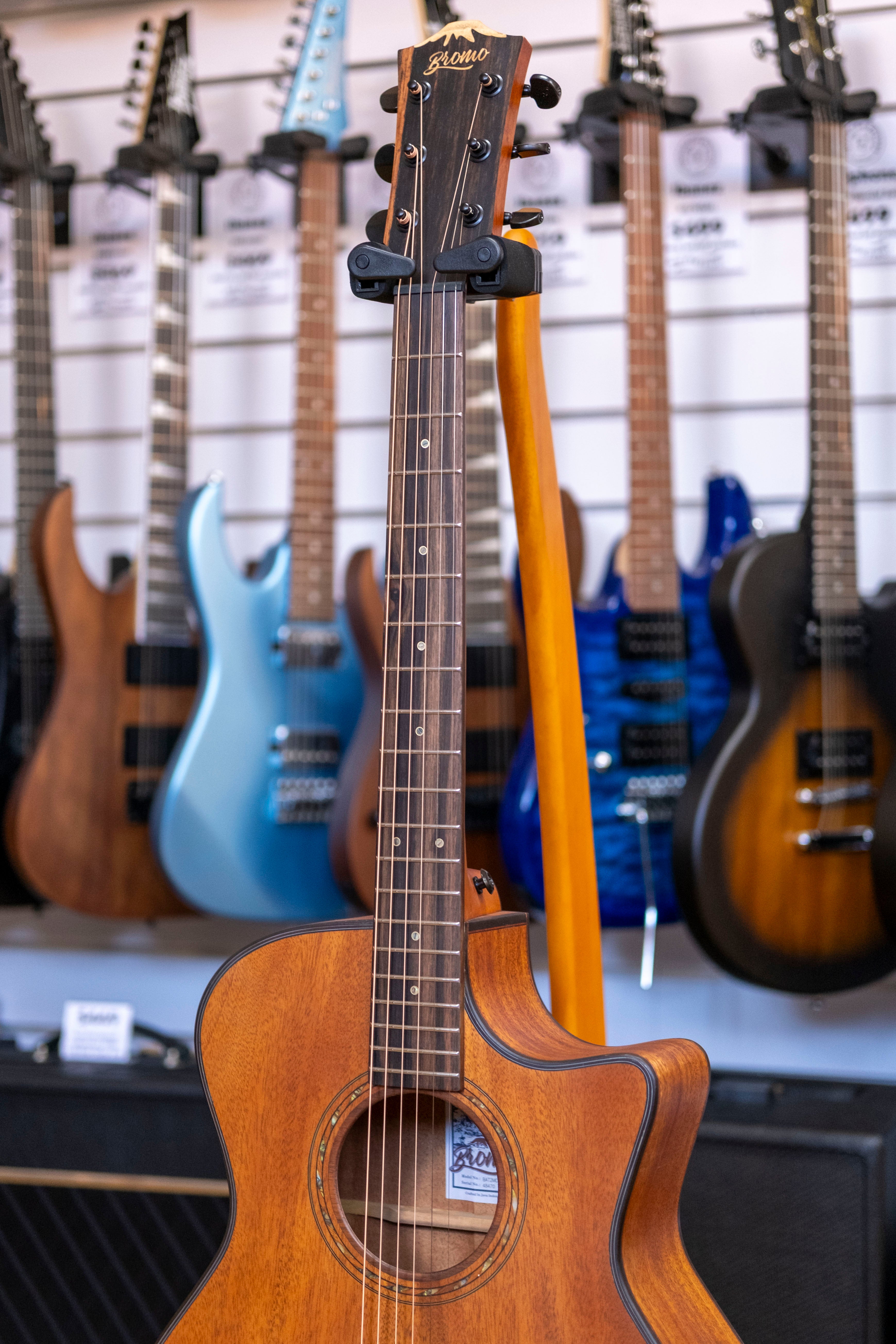 Bromo BAT2MCE Tahoma Series Grand Auditorium Acoustic Electric Guitar (Solid Mahogany Top)