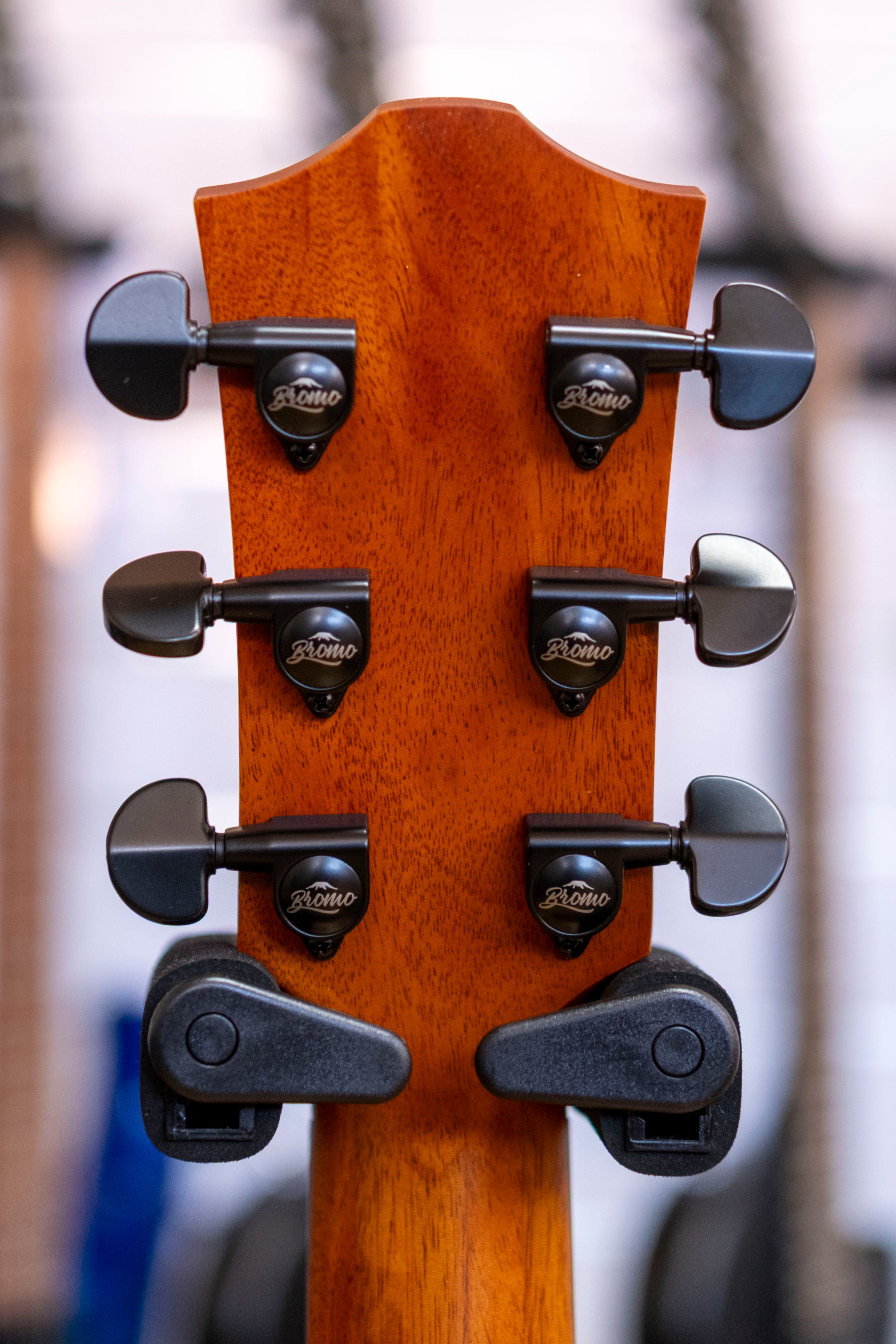 Bromo BAA1 Appalachia Series Dreadnought Acoustic Guitar