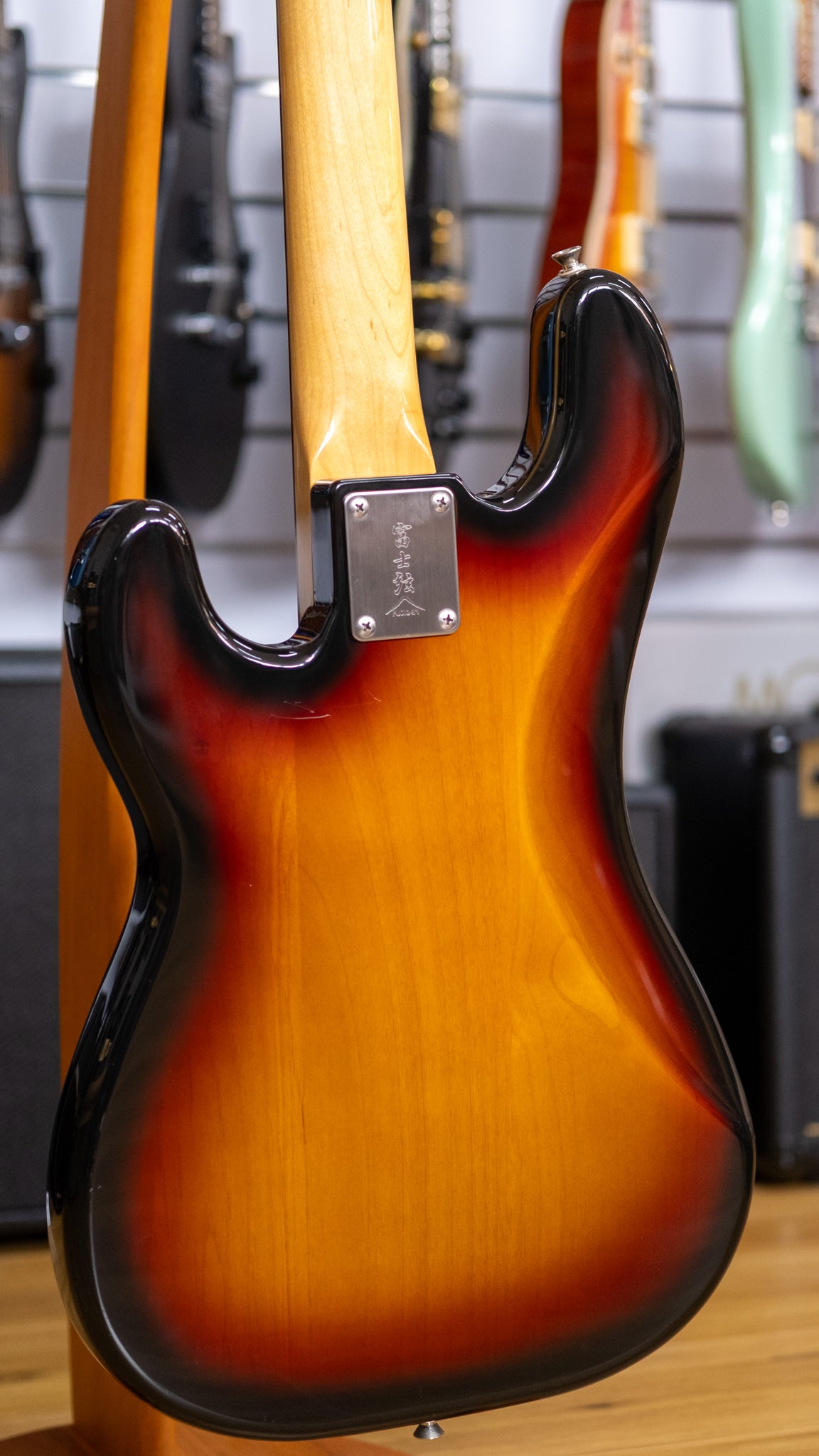FGN (Fujigen) Neo Classic P Bass Guitar (3-Tone Sunburst) (Pre-Owned,