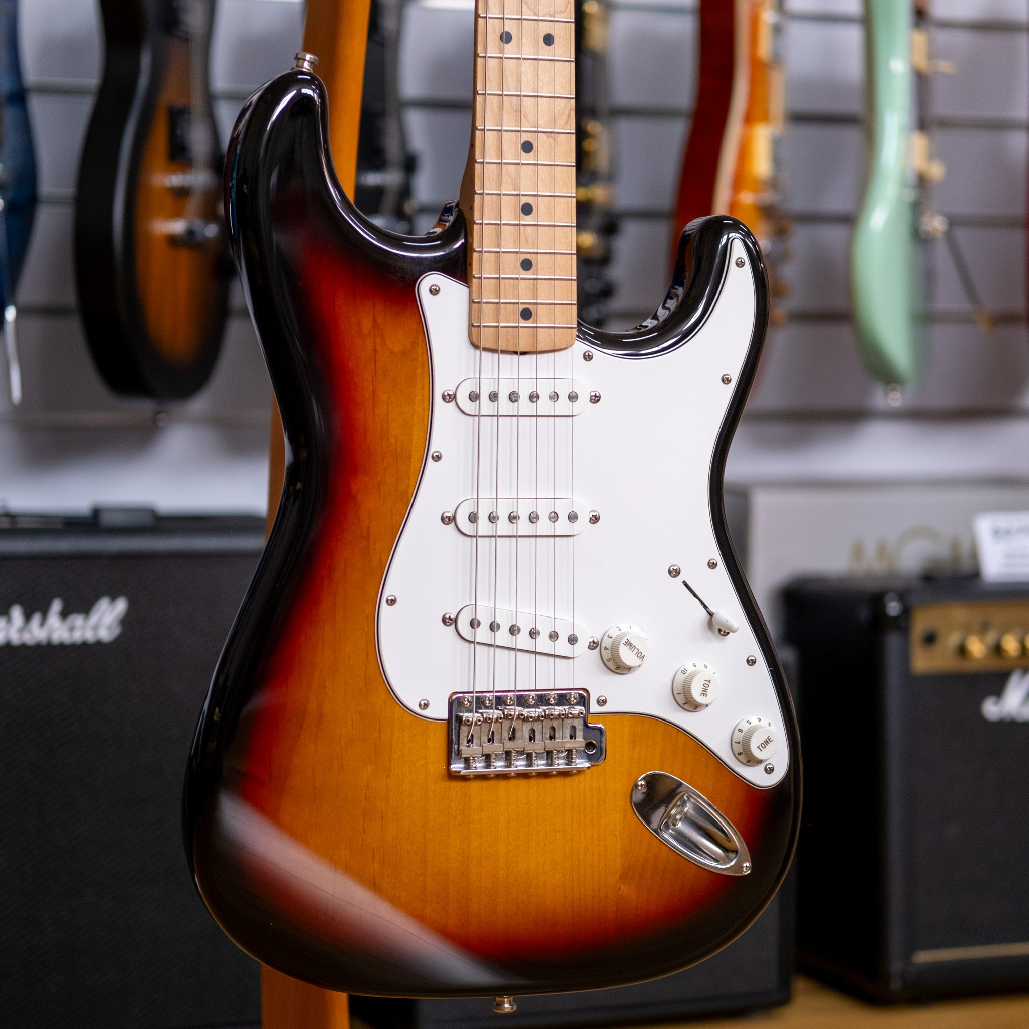 Fender ST-43 Standard Stratocaster Electric Guitar (Sunburst) (Pre-Owned, 2005 MIJ)