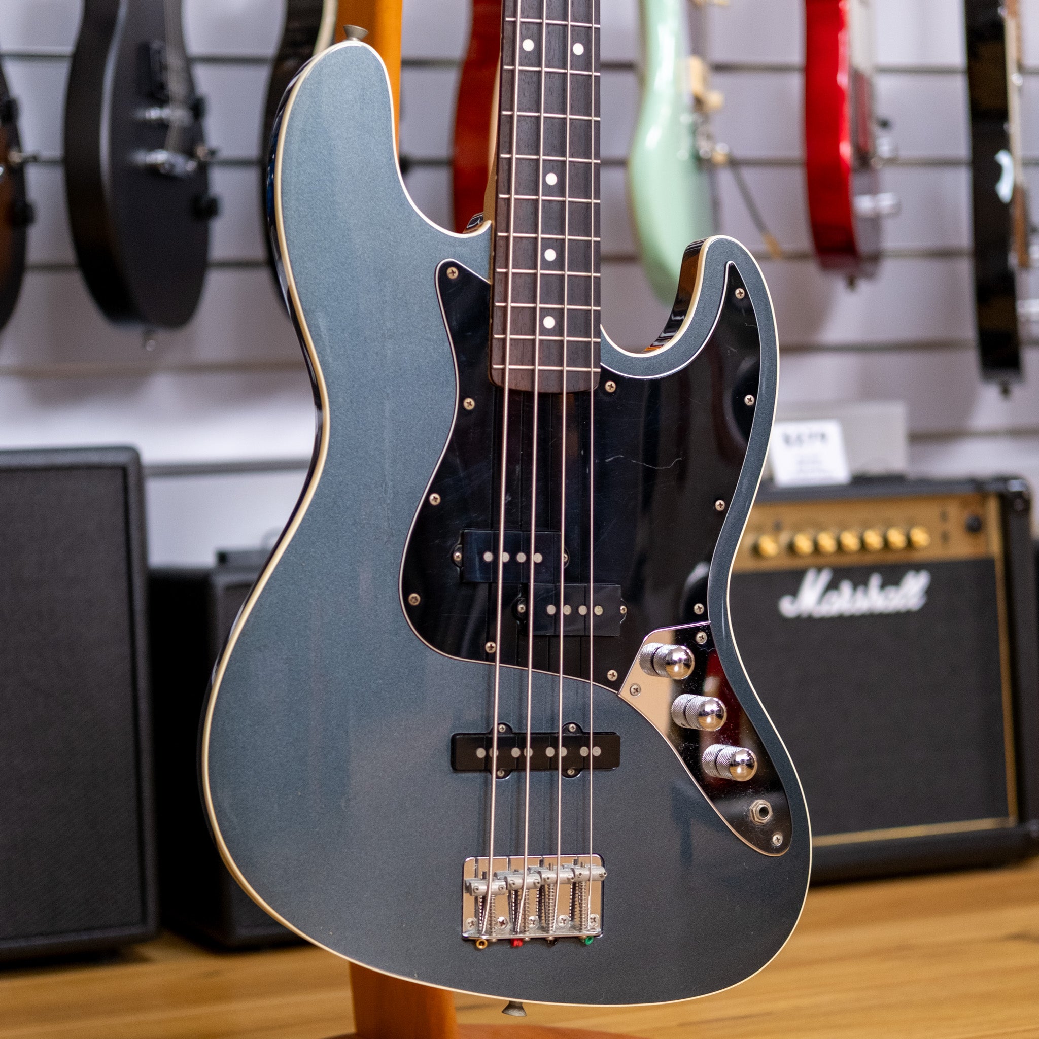 Fender Aerodyne Jazz Bass (Dolphin Grey) (Pre-Owned, 2010 MIJ)