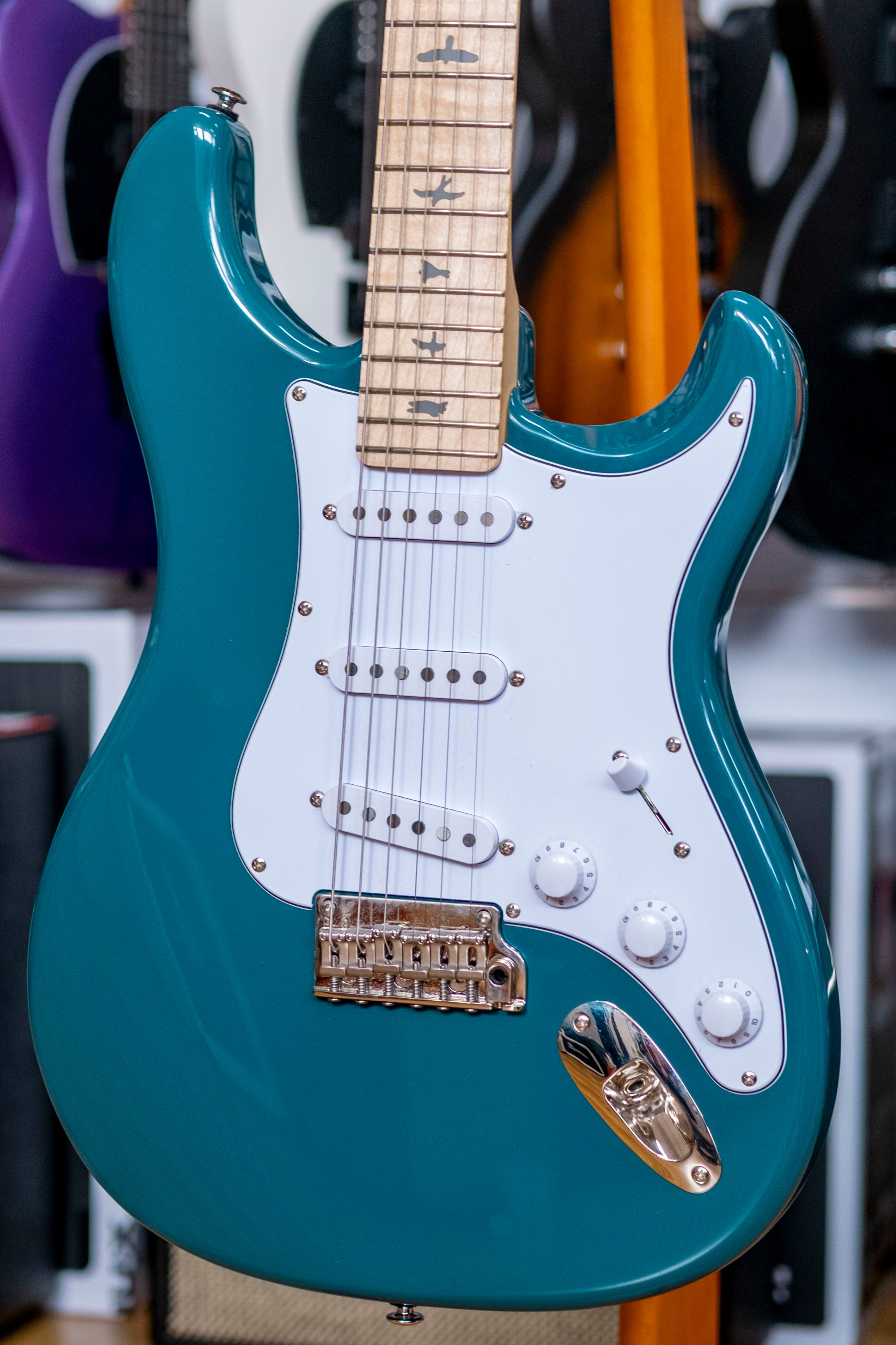 PRS SE Silver Sky Maple Electric Guitar with Gig Bag (Nylon Blue) (Pre-Owned)