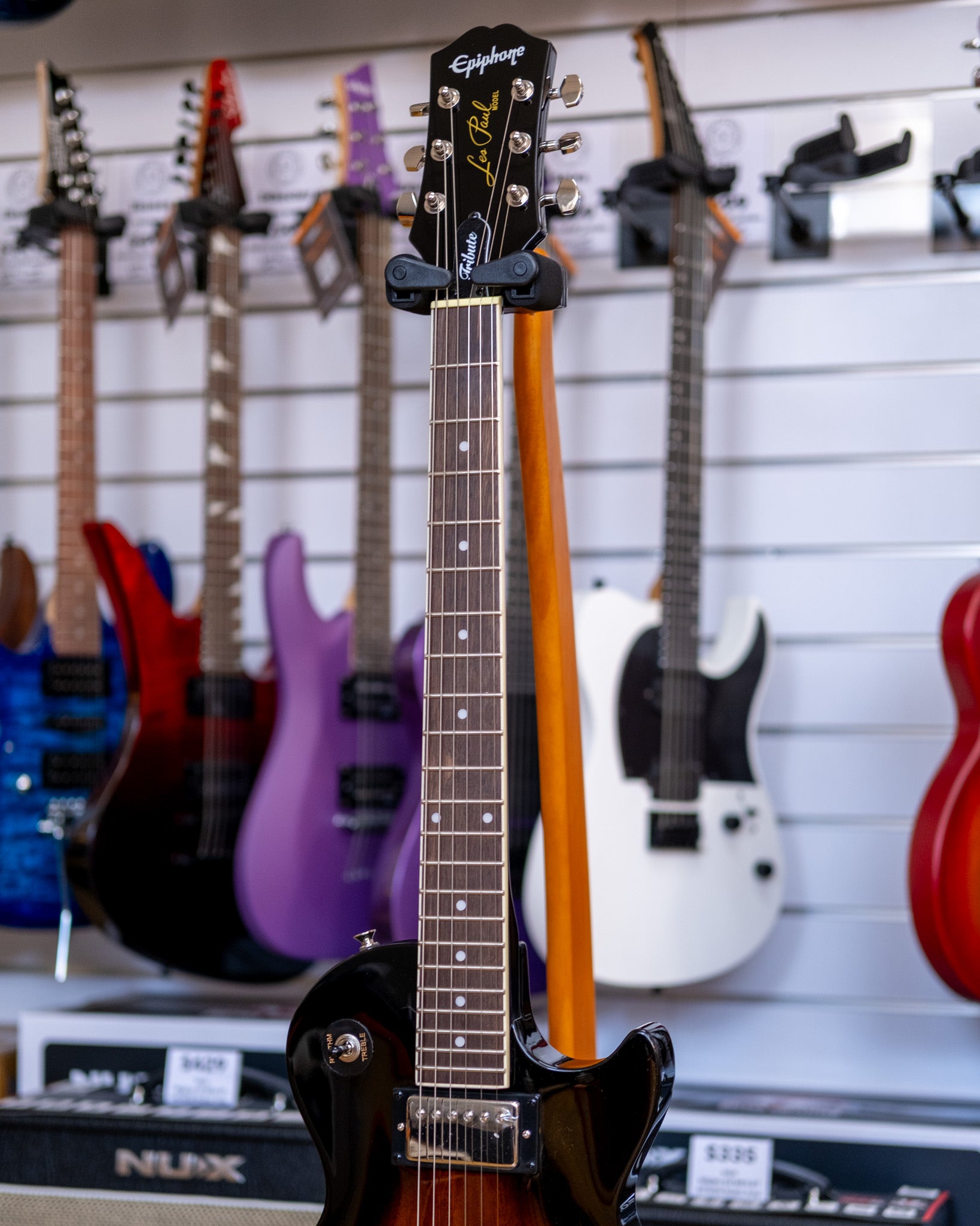 Epiphone Les Paul Tribute Electric Guitar (Vintage Sunburst)